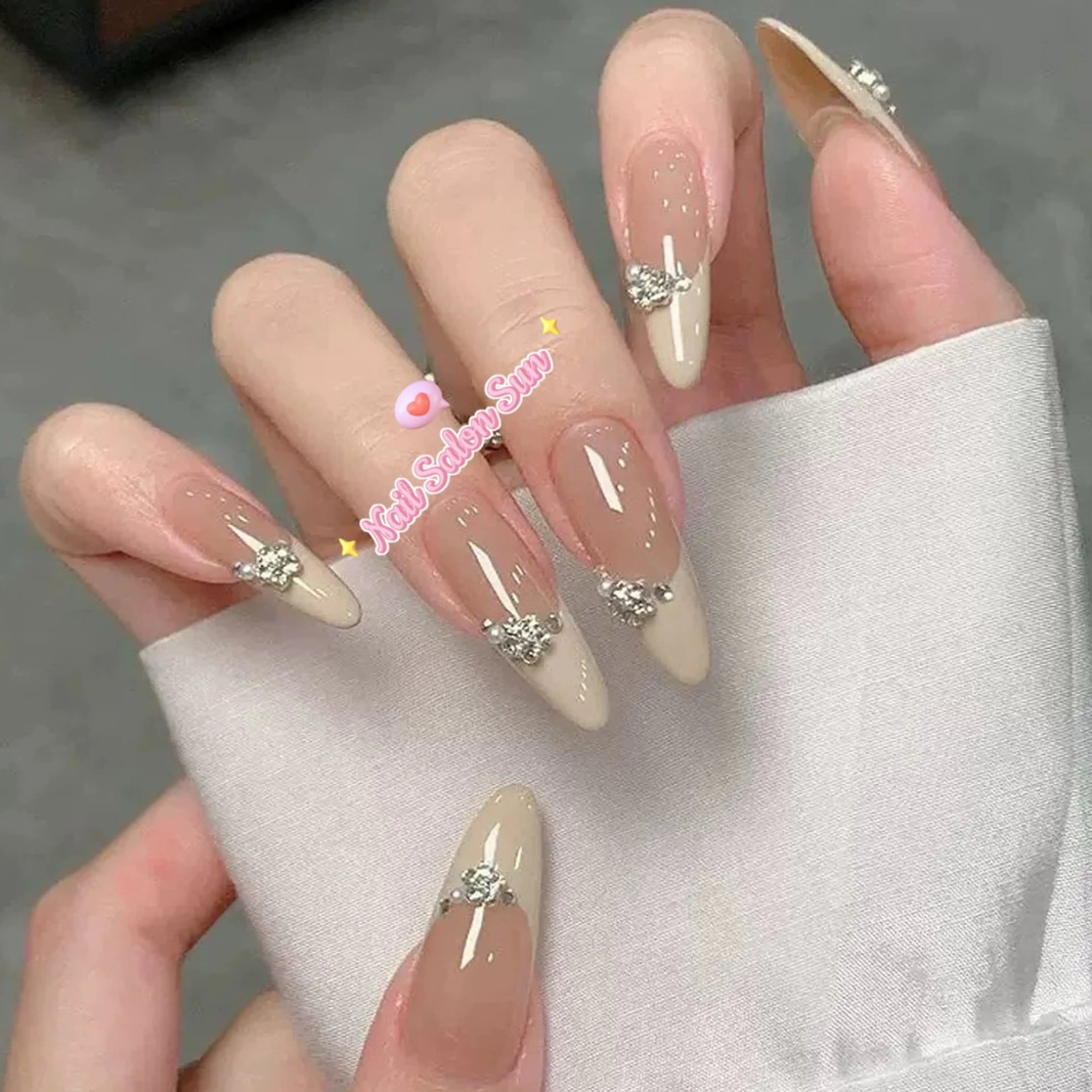 ネイル ハンドネイル Sun Nail サン ネイルサロンのネイルデザイン