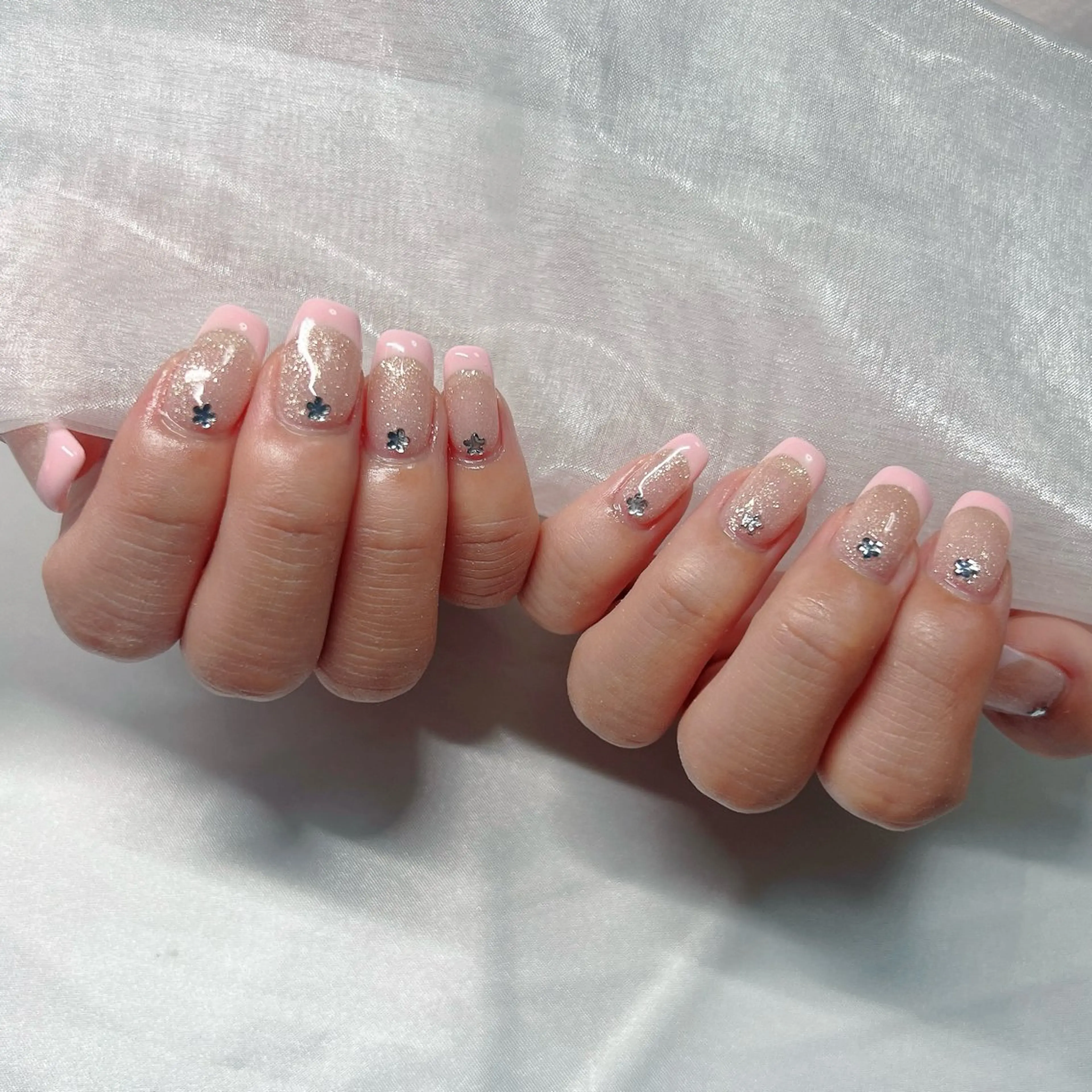 ネイル ジェルネイル 韓国ネイル ラメ(グリッター) マグネットネイル ミラーネイル ハンドネイル -nail salon-Reward所属・nail salon Rewardのネイルデザイン