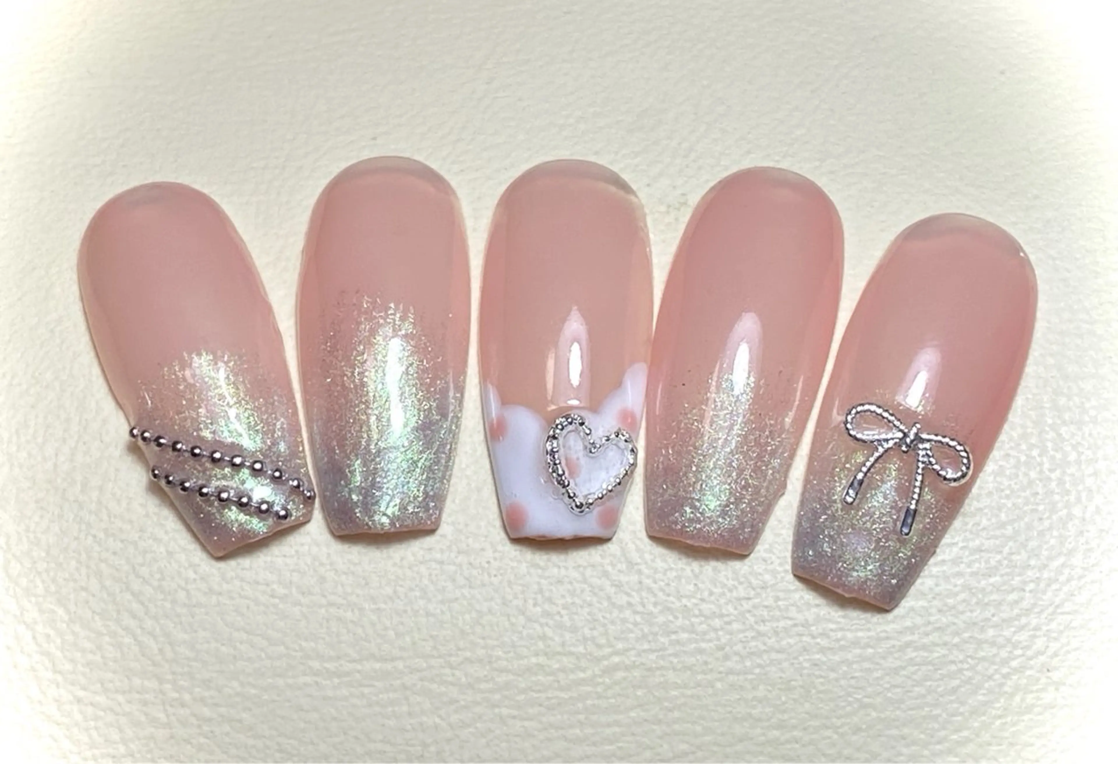 ネイル ピンク つ きのネイルデザイン