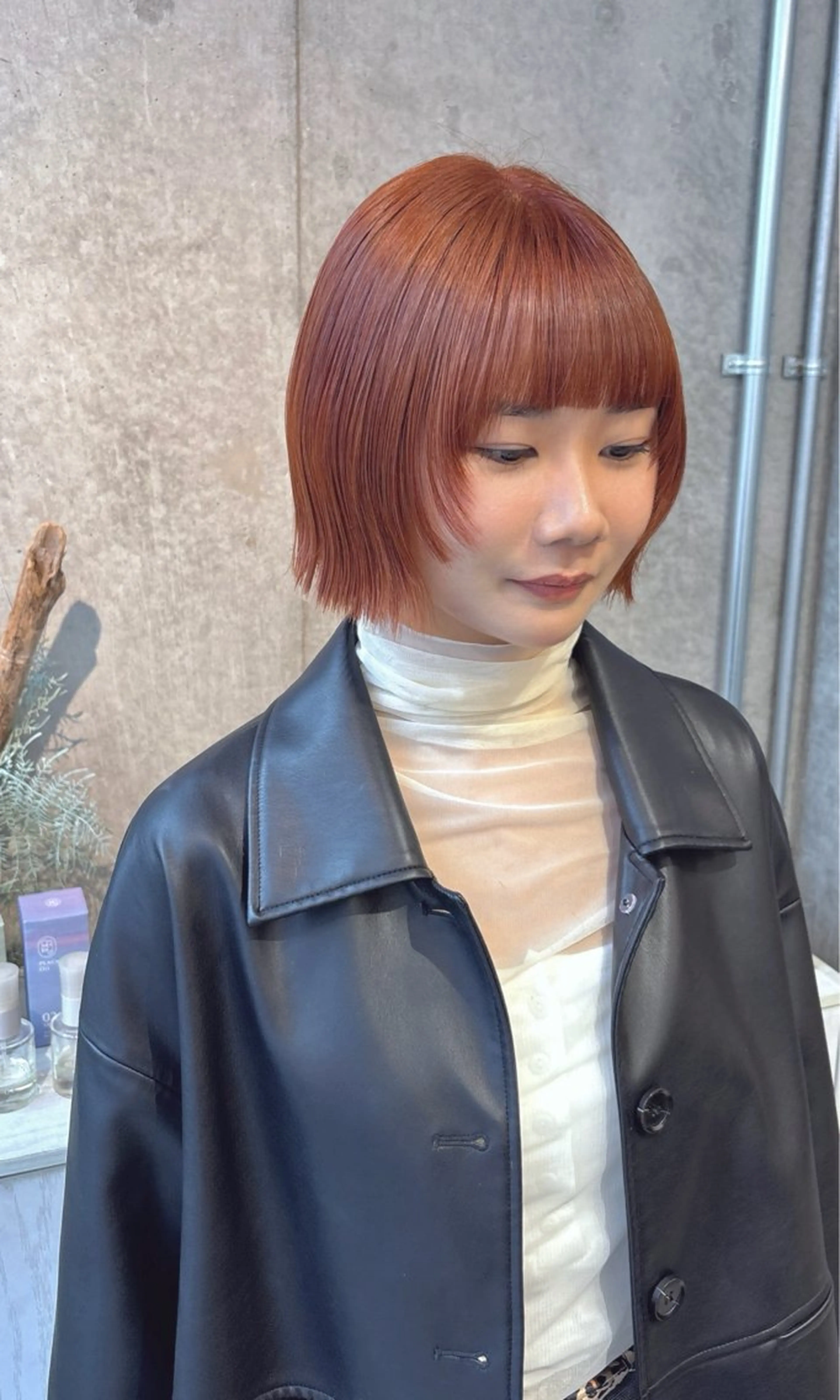 ショート カラー 切りっぱなしボブ ブラウンカラー オレンジ オレンジブラウン ボブ カット ヘアカラー NOVEL-DAYS所属・井上 唯のヘアスタイル