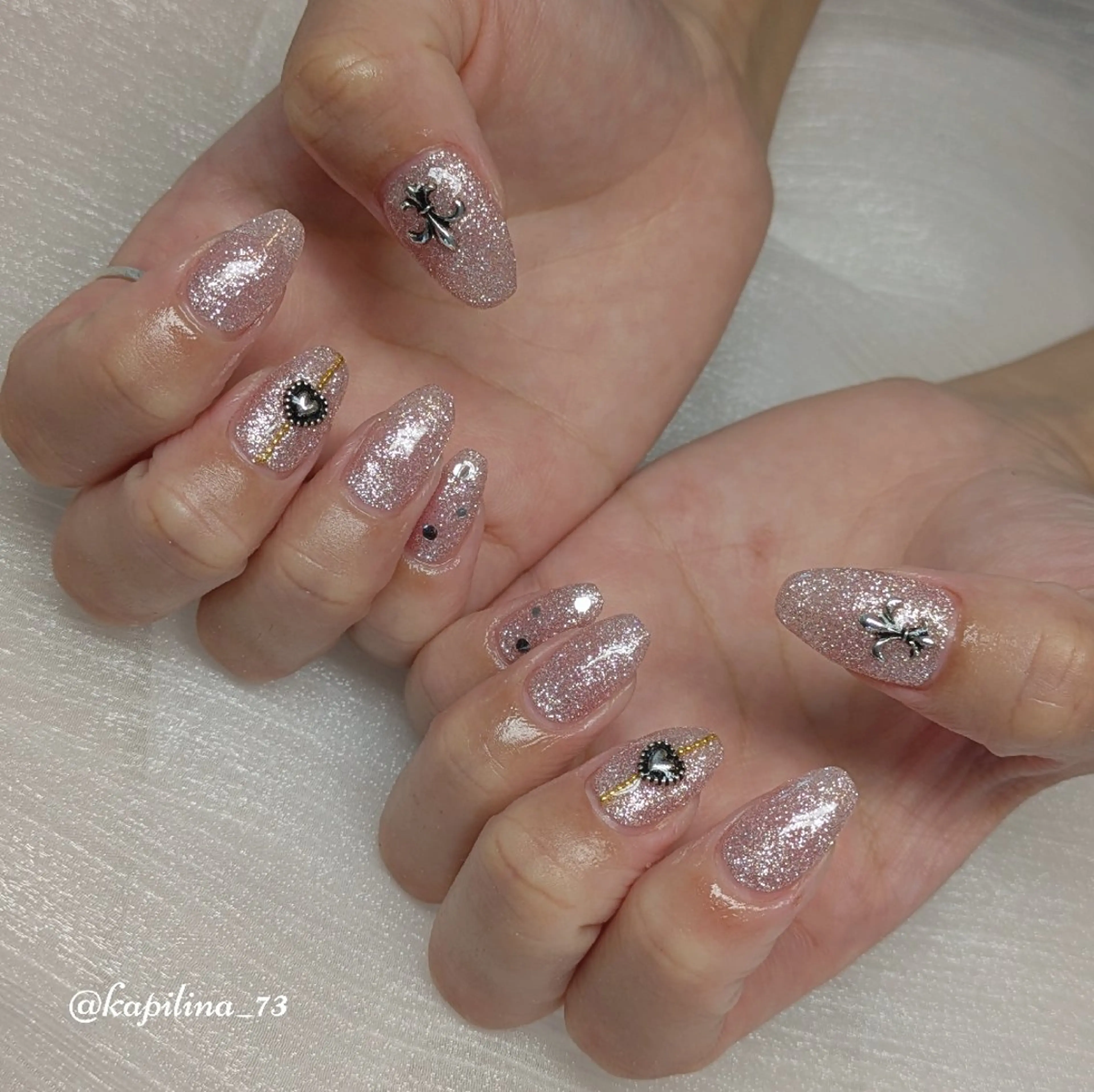 ネイル フラッシュネイル Nailsalon Ka pilinaのネイルデザイン