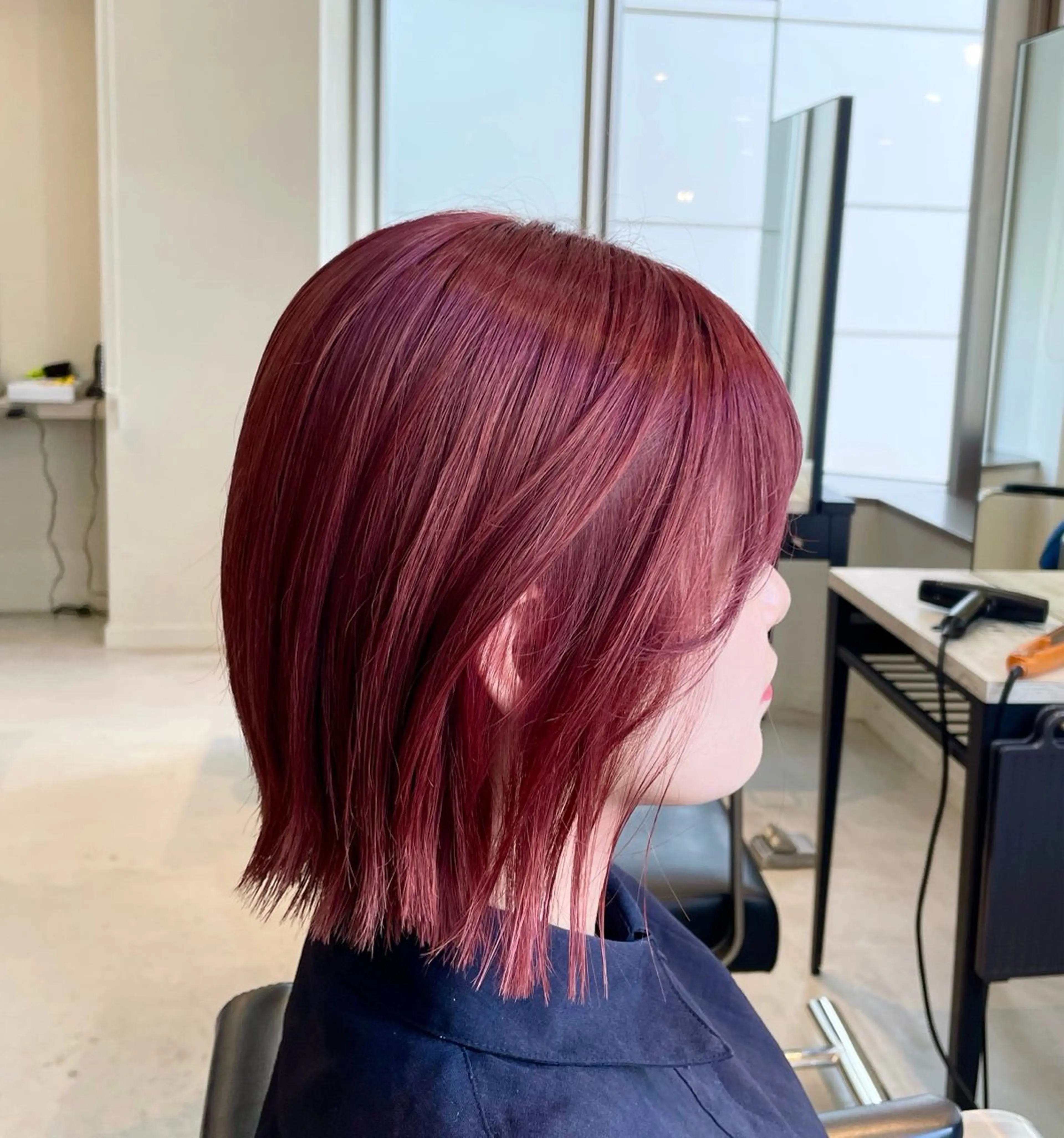 ミディアム カラー ブリーチ レッドカラー noa hair  design所属・noa 小山莉々のヘアスタイル