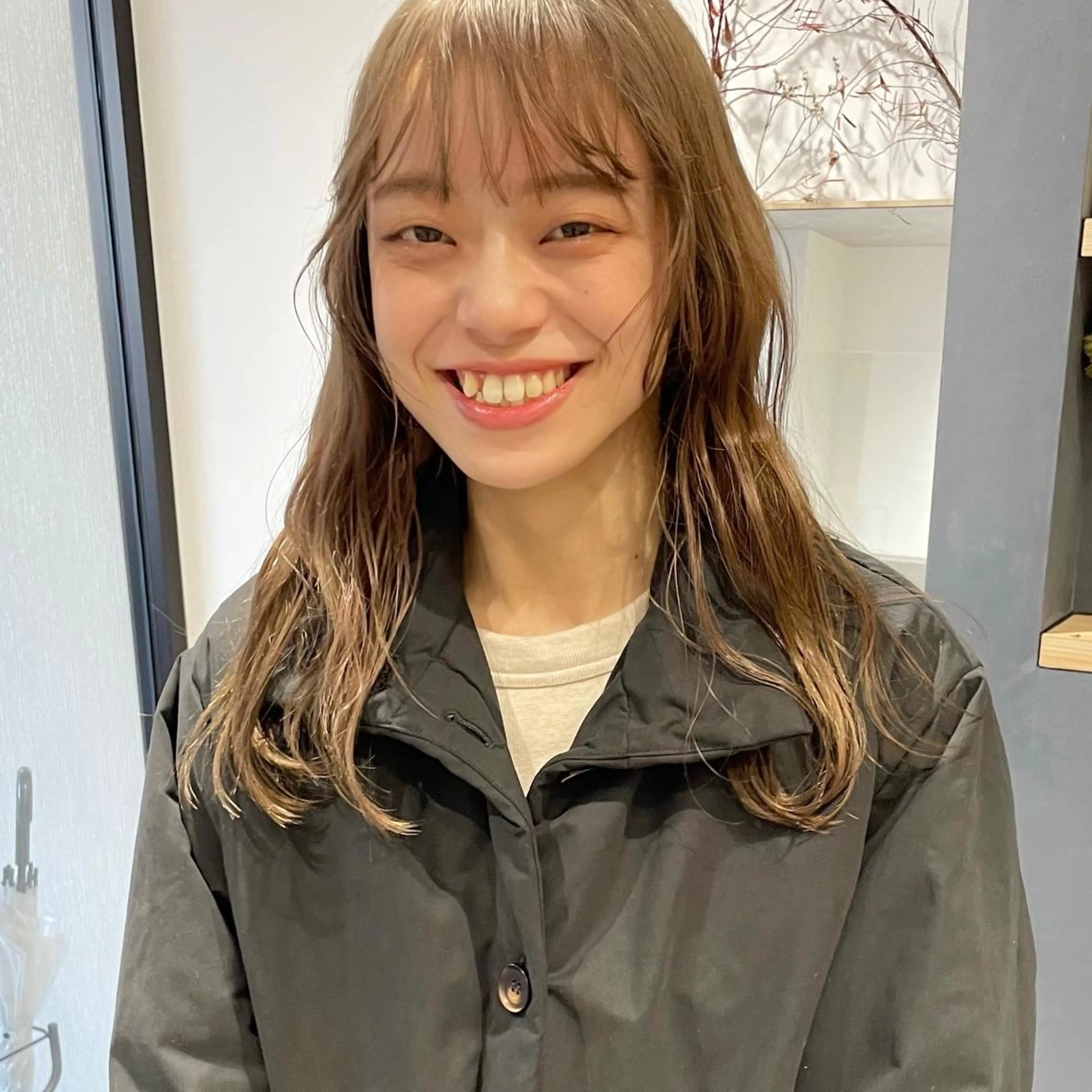 セミロング カラー ベージュカラー ミルクティーベージュ カット ヘアカラー 🍊暖色×顔周り 🍊cocoroのヘアスタイル