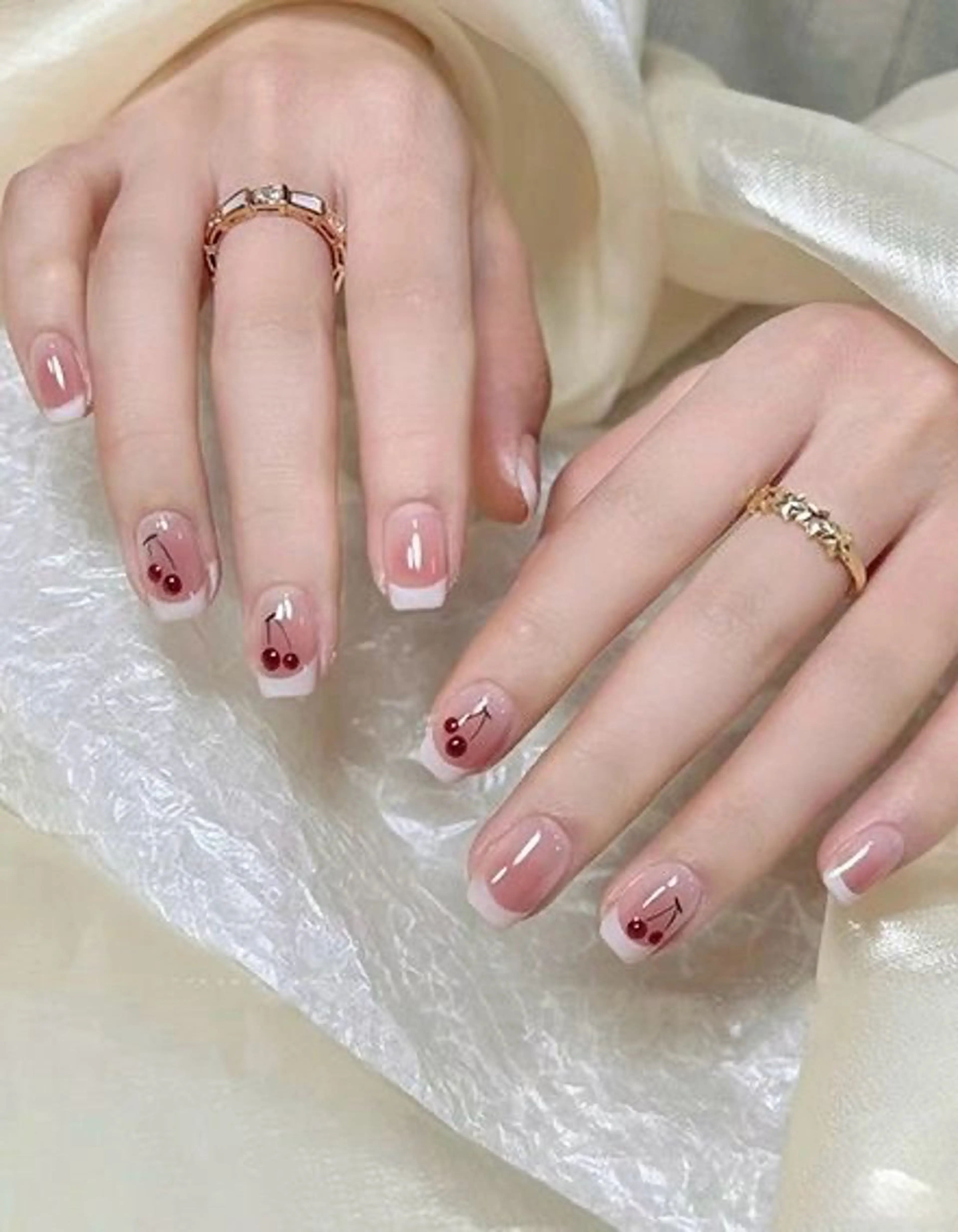 ネイル 長さ出し フレンチネイル グラデーション 卒業式 マグネットネイル ハンドネイル MIHANA NAILのネイルデザイン