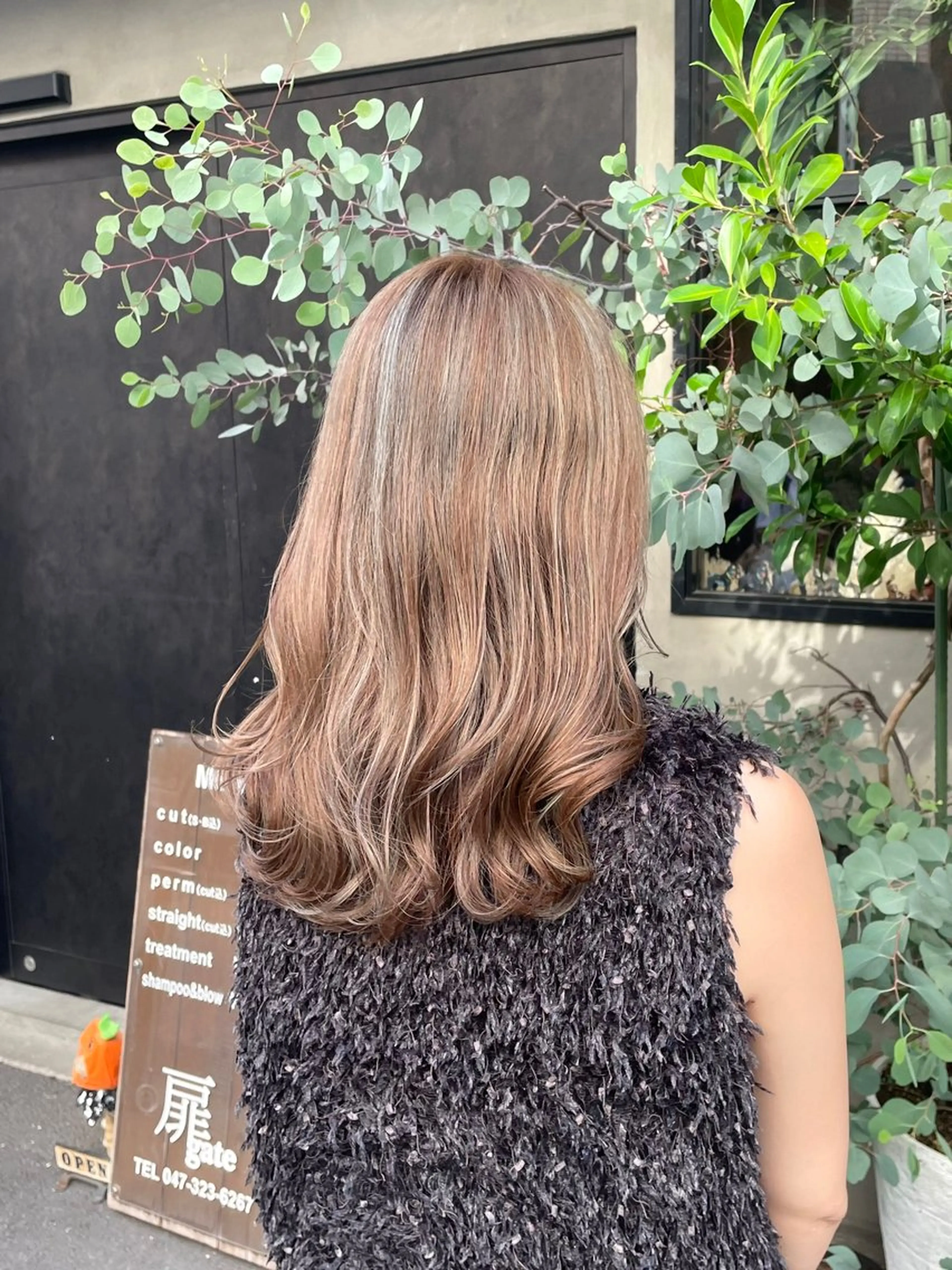 ロング カラー アッシュ ベージュカラー ハイライトカラー ハイライト カット ヘアカラー トリートメント 竹内 春奈のヘアスタイル