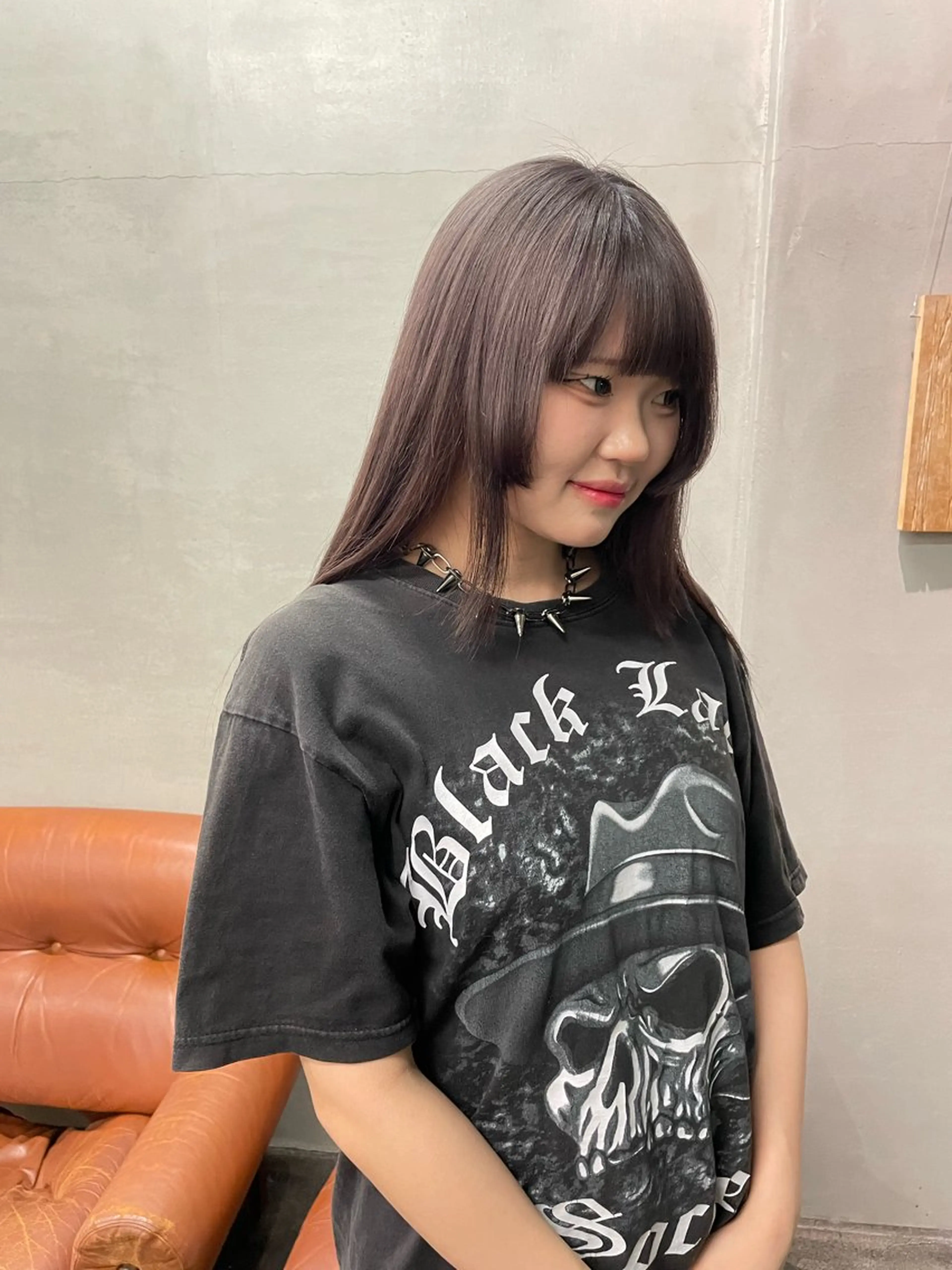 カラー 透明感カラー グレージュ ラベンダーカラー ラベンダーグレージュ ラベンダーグレー ヘアカラー 都築 あんずのヘアスタイル