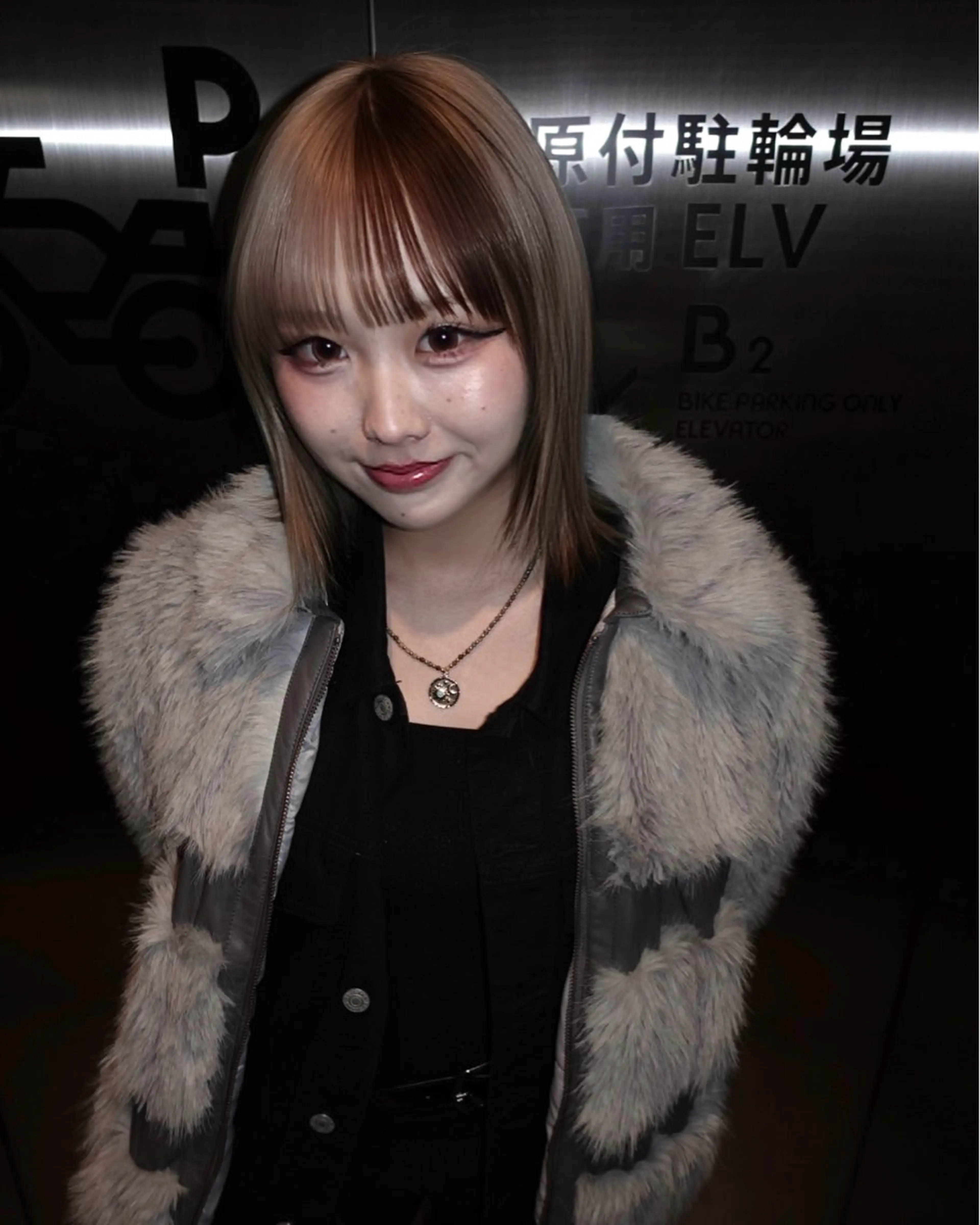 ミディアム ヘアカラー トリートメント Null 表参道所属・岩下昂世/ ハイトーン/デザインのヘアスタイル