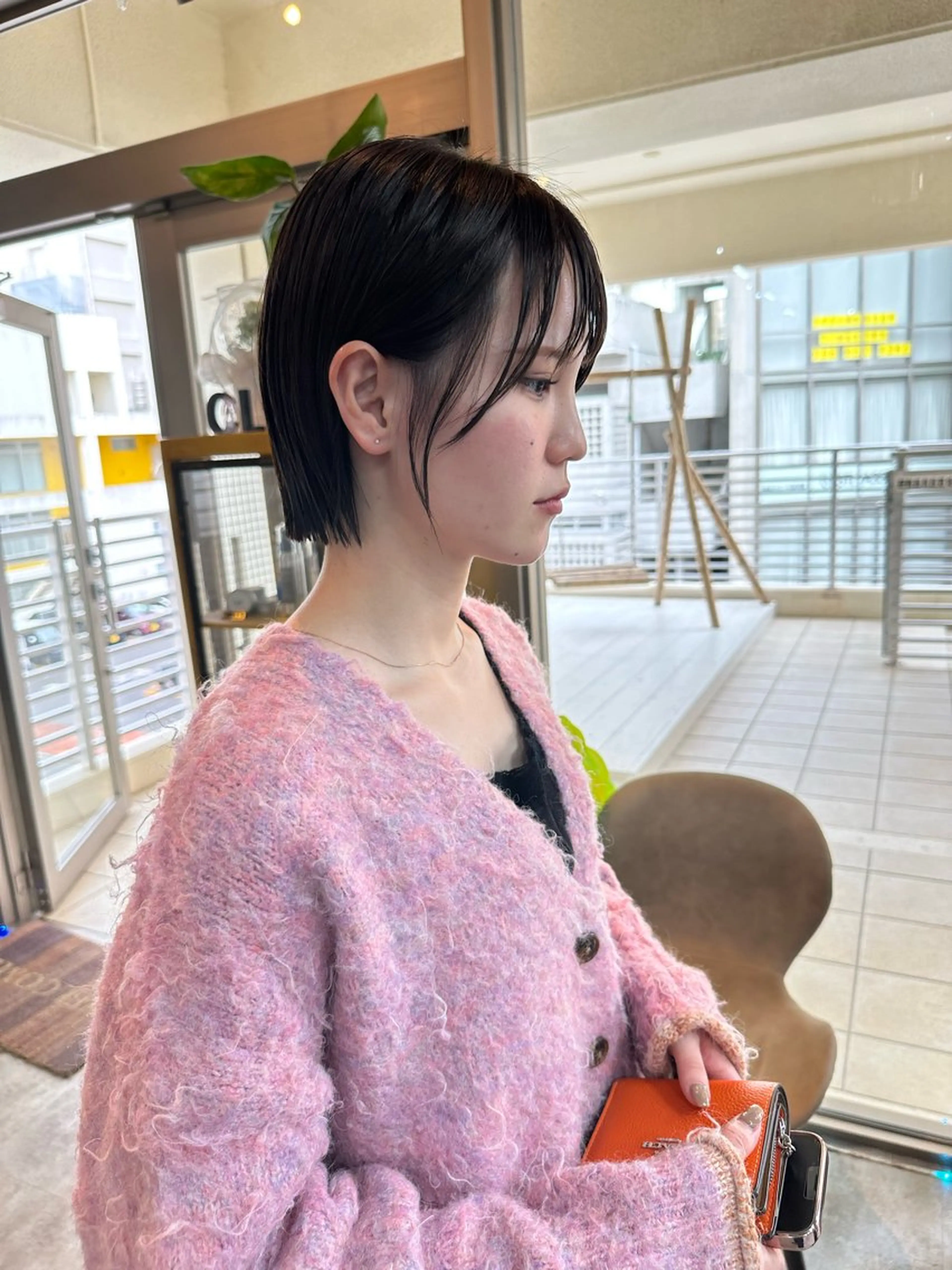 ショート 切りっぱなしボブ ショートボブ ハンサムショート 丸みショート ボブ カット ヘアカラー トリートメント C’LD hair  produce /シールドヘア所属・モテ髪/ボブ/ショー ト/アダチフウトのヘアスタイル
