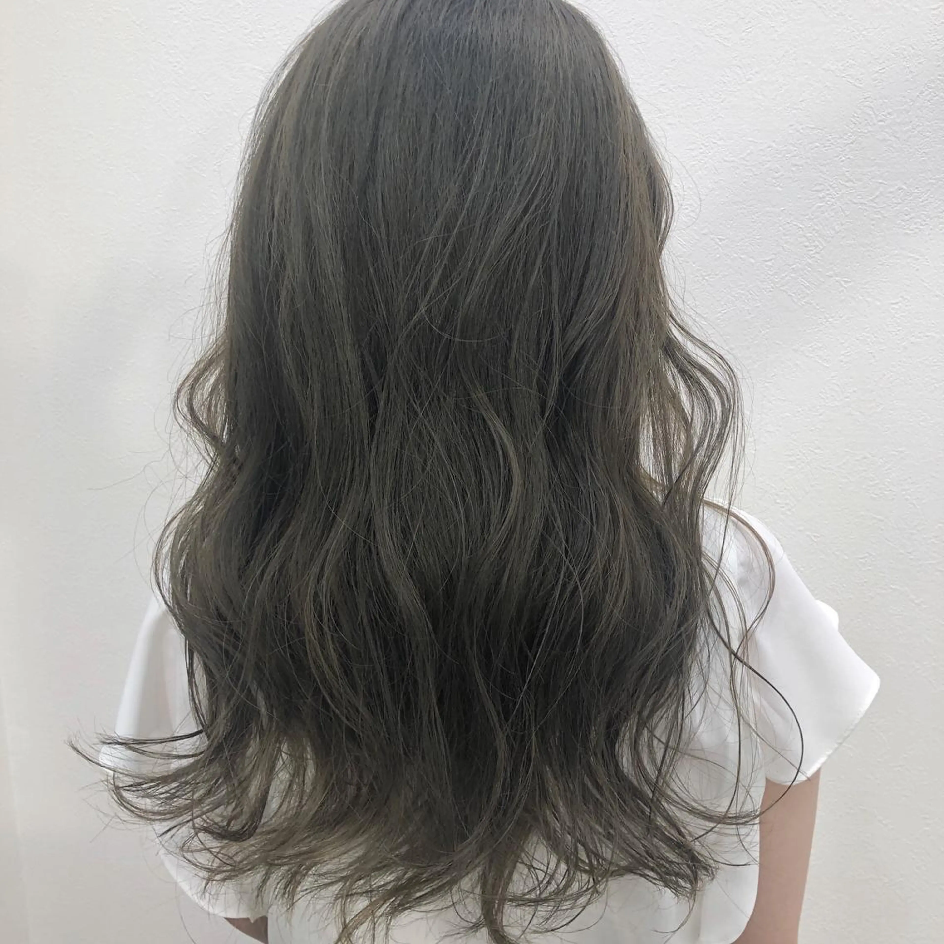 ロング トリートメント a .のヘアスタイル