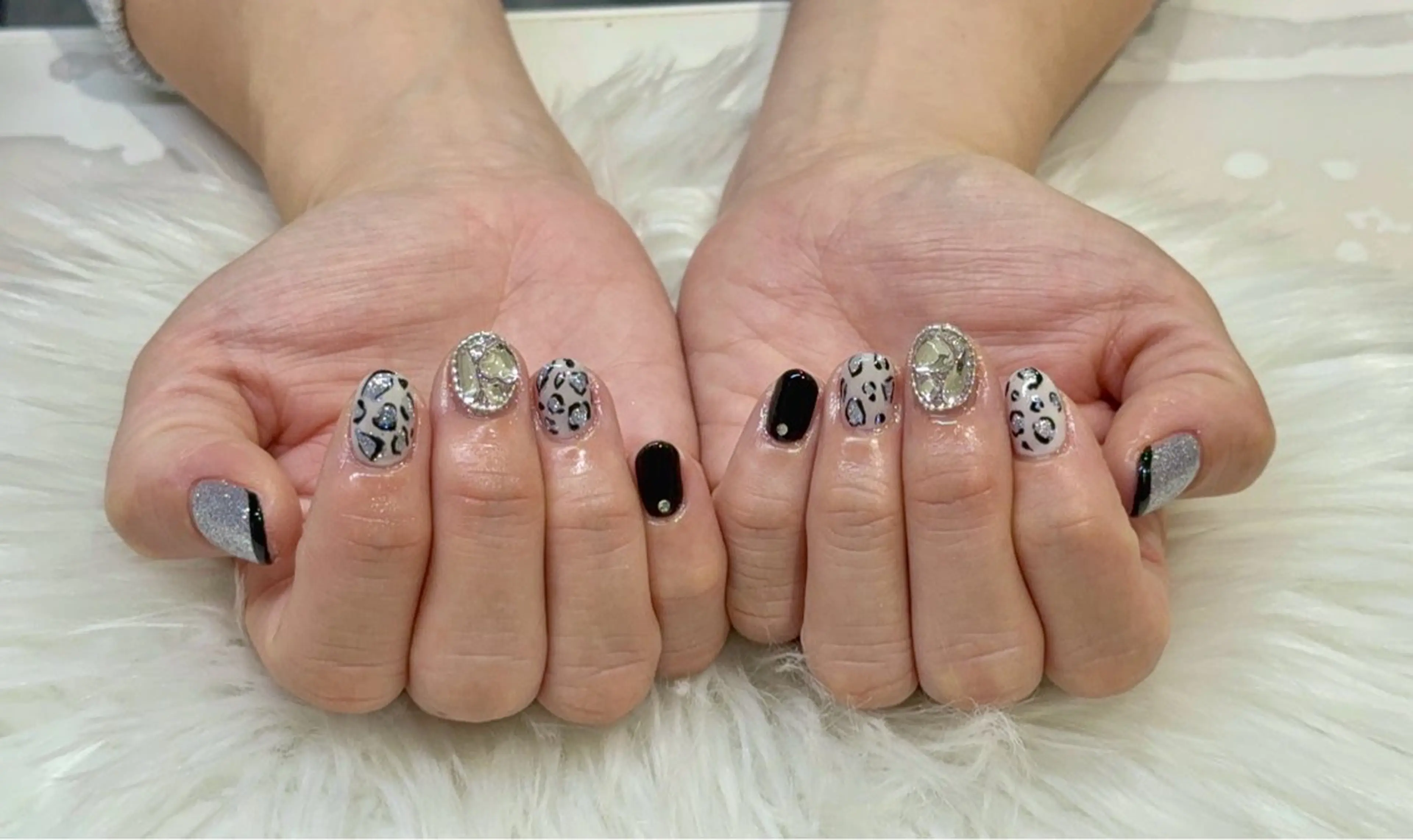 ネイル ハンドネイル ネイルサロンリベラ 名駅店のネイルデザイン