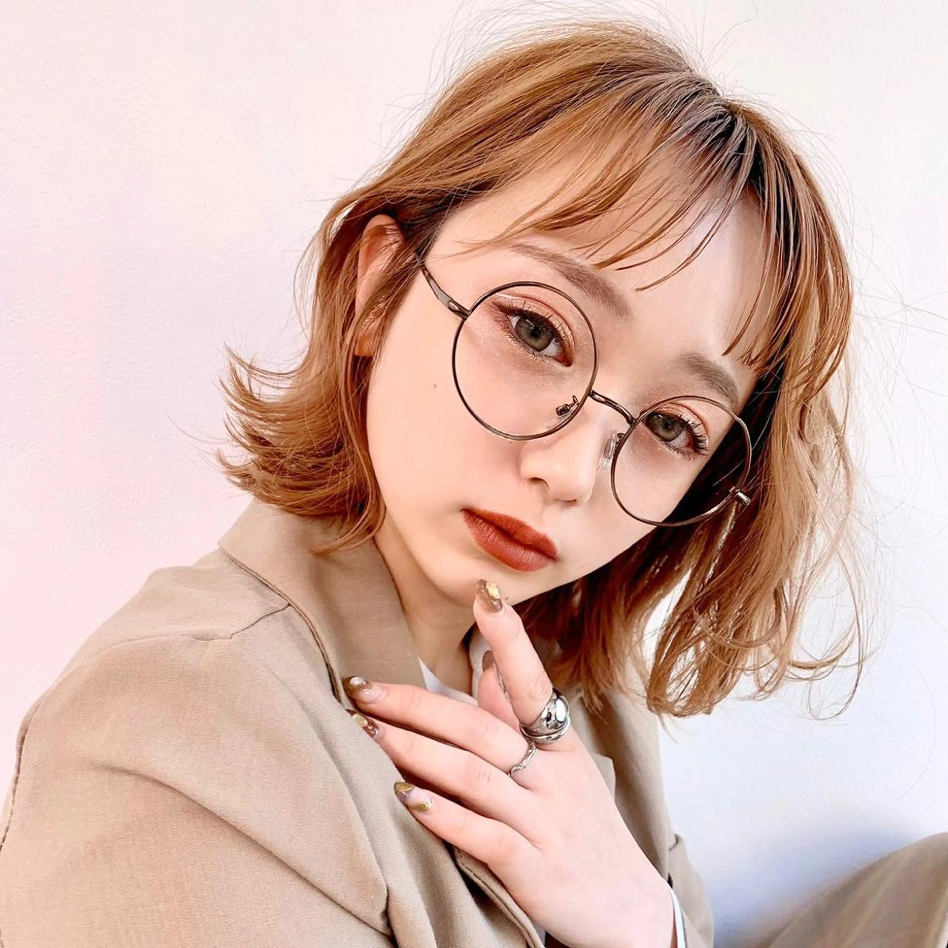 【🌟特別価格🌟】🌟似合わせカット＋ケアブリーチダブルカラー＋オリジナルトリートメント＋炭酸スパ🌟の写真