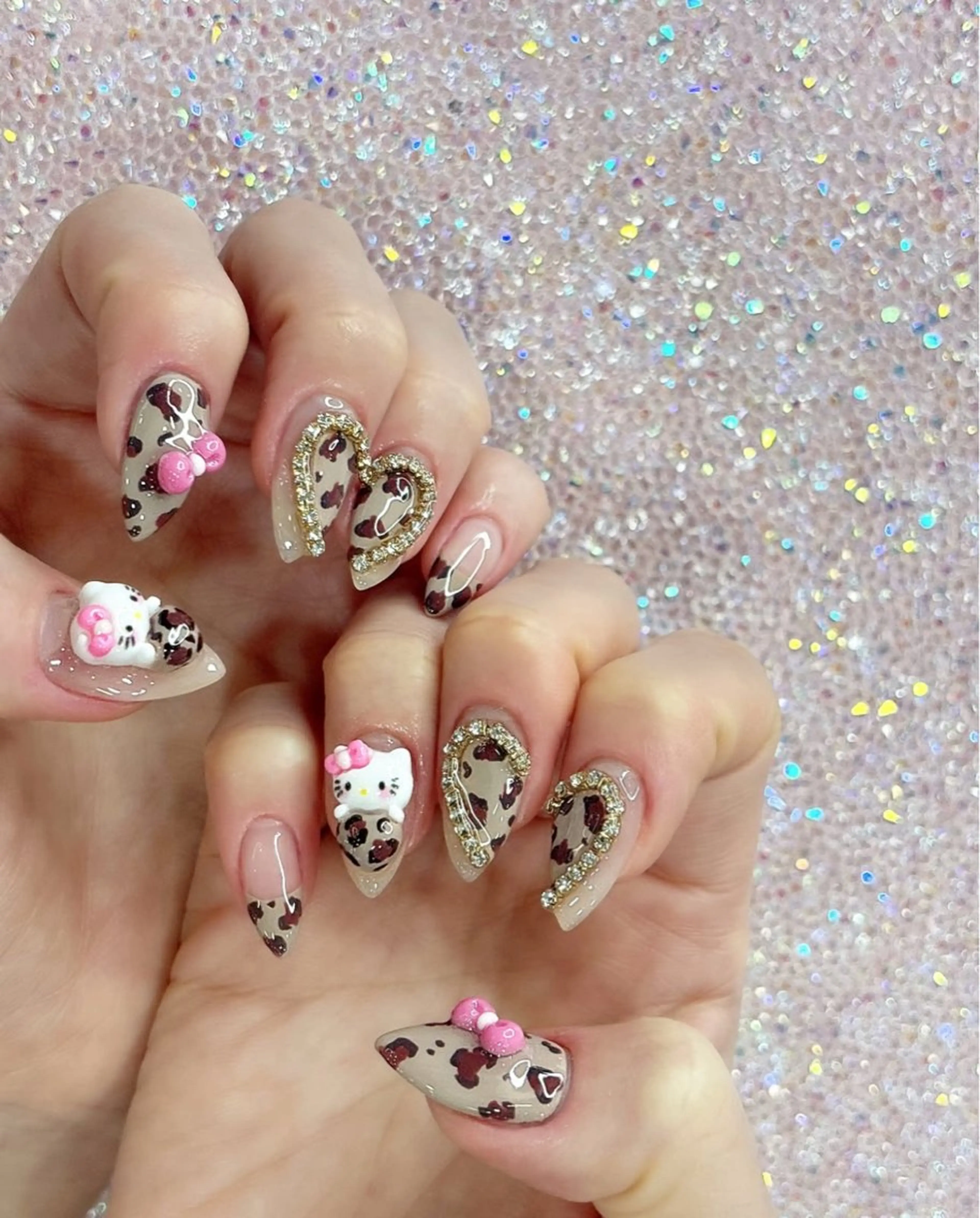 ネイル アニマル柄 オーロラネイル チークネイル フラッシュネイル ジェルネイル ハンドネイル T.A Nail Salon所属・T.A Nail Salonのネイルデザイン
