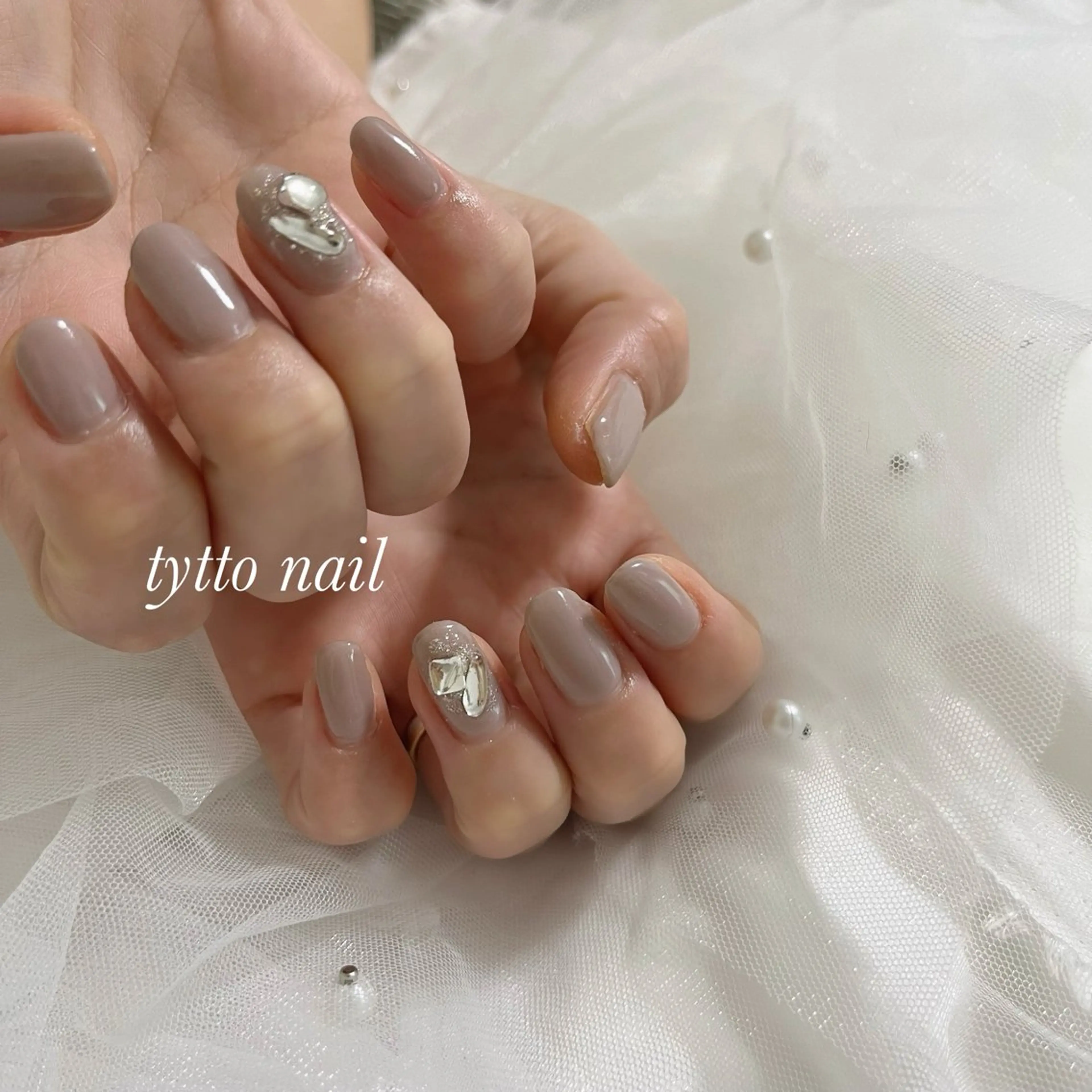 ネイル キラキラネイル 韓国ネイル ワンカラーネイル ショートネイル ストーンネイル tytto nail ❤︎‪‪eri‪‪のネイルデザイン