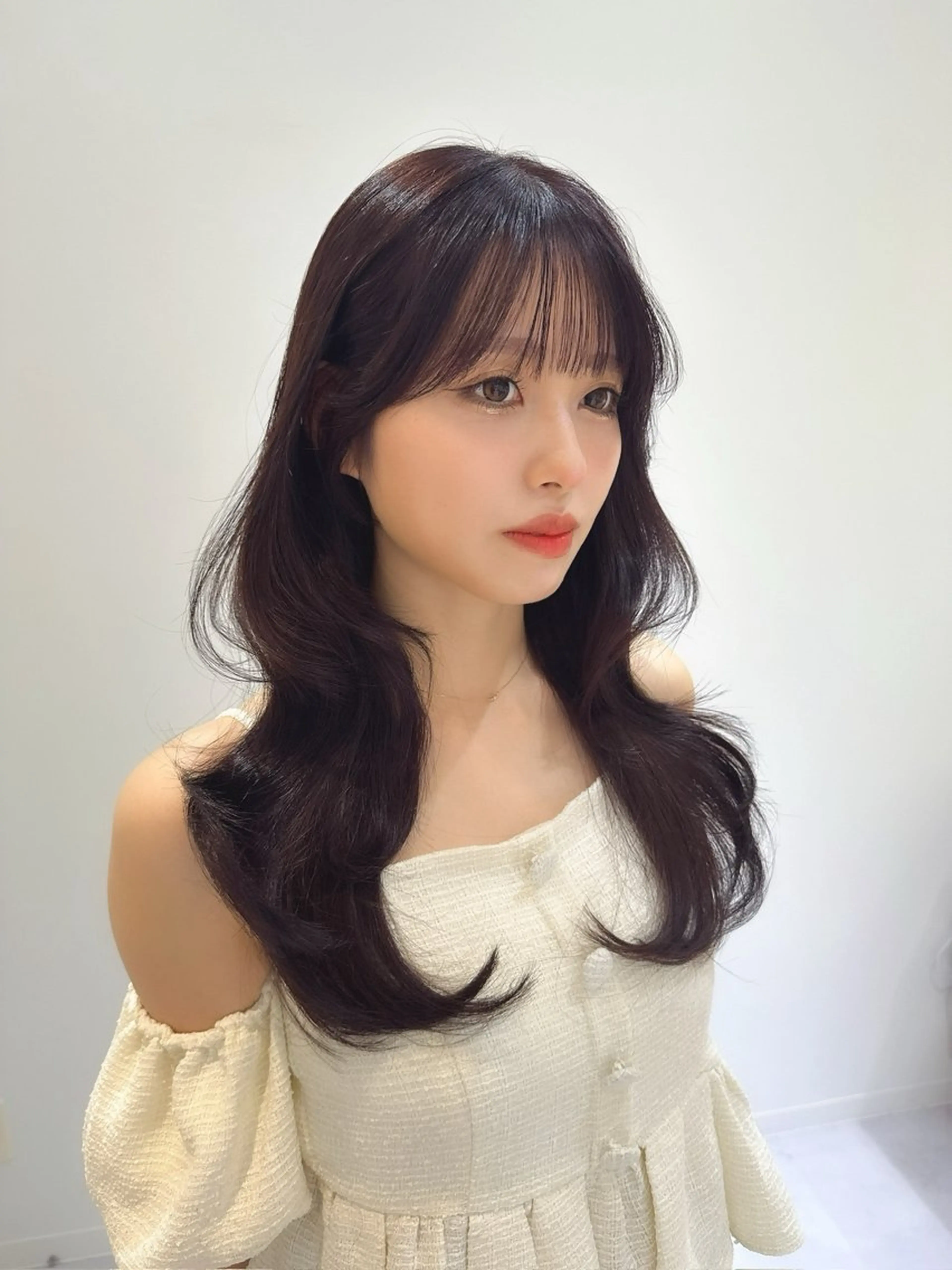 セミロング カラー ヘアアレンジ ブリーチ ダブルカラー イヤリングカラー イルミナカラー ブリーチなしカラー 立川レイヤー ブリーチaoiのヘアスタイル