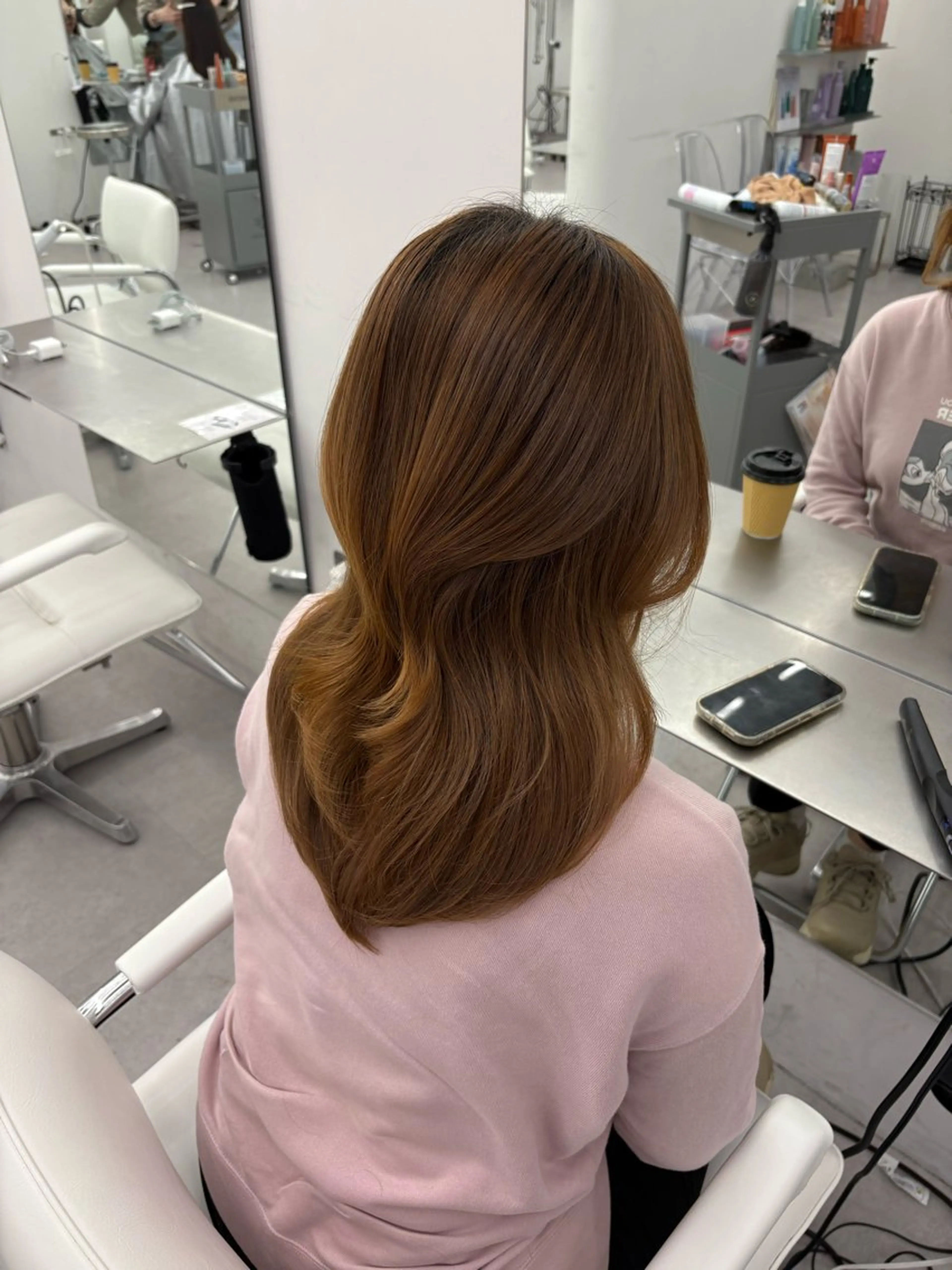 ロング 足立 遥奈のヘアスタイル