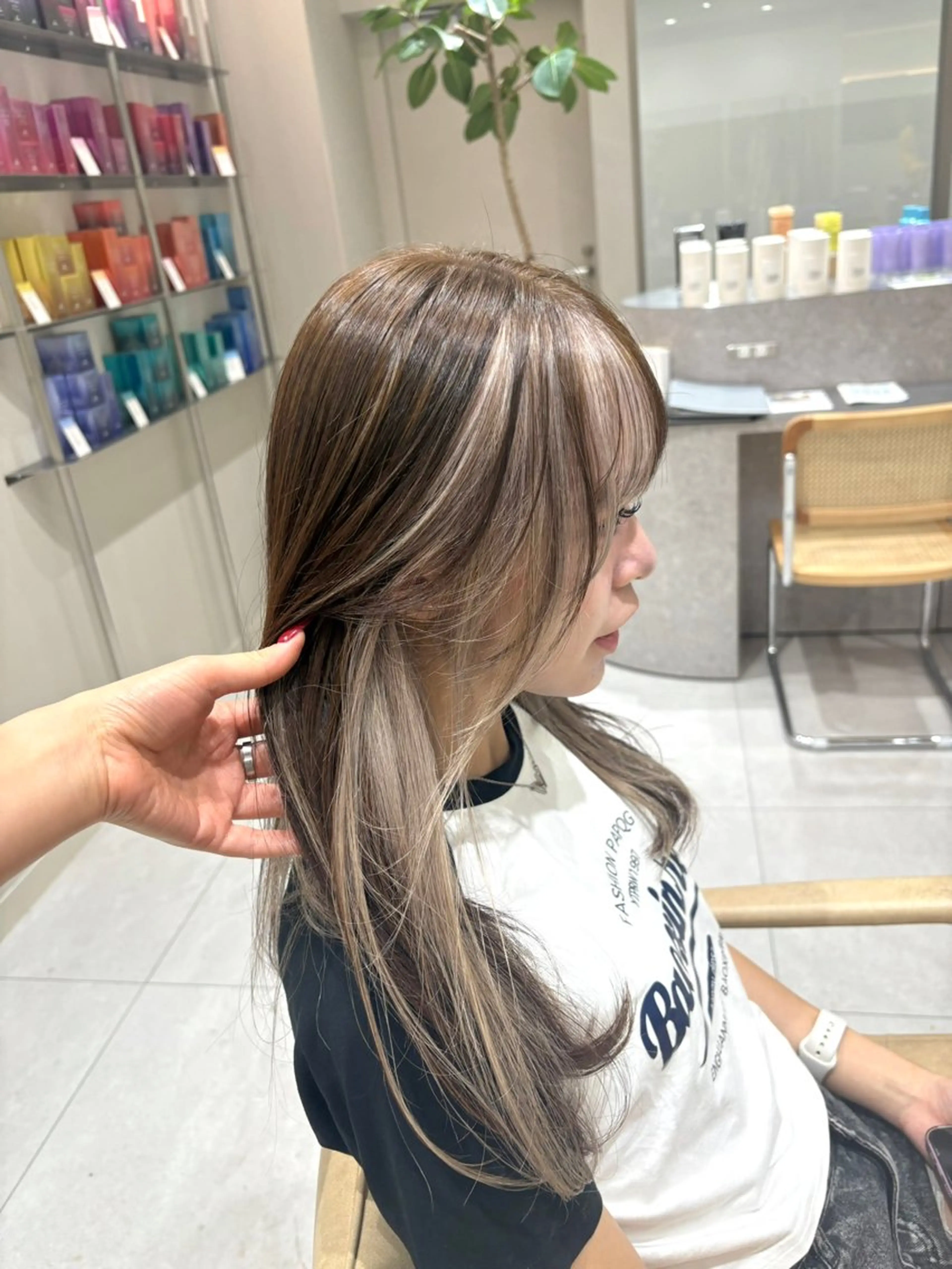 セミロング カラー ブリーチ カット ヘアカラー バレイヤージュ/ヘア アレンジ/shionのヘアスタイル