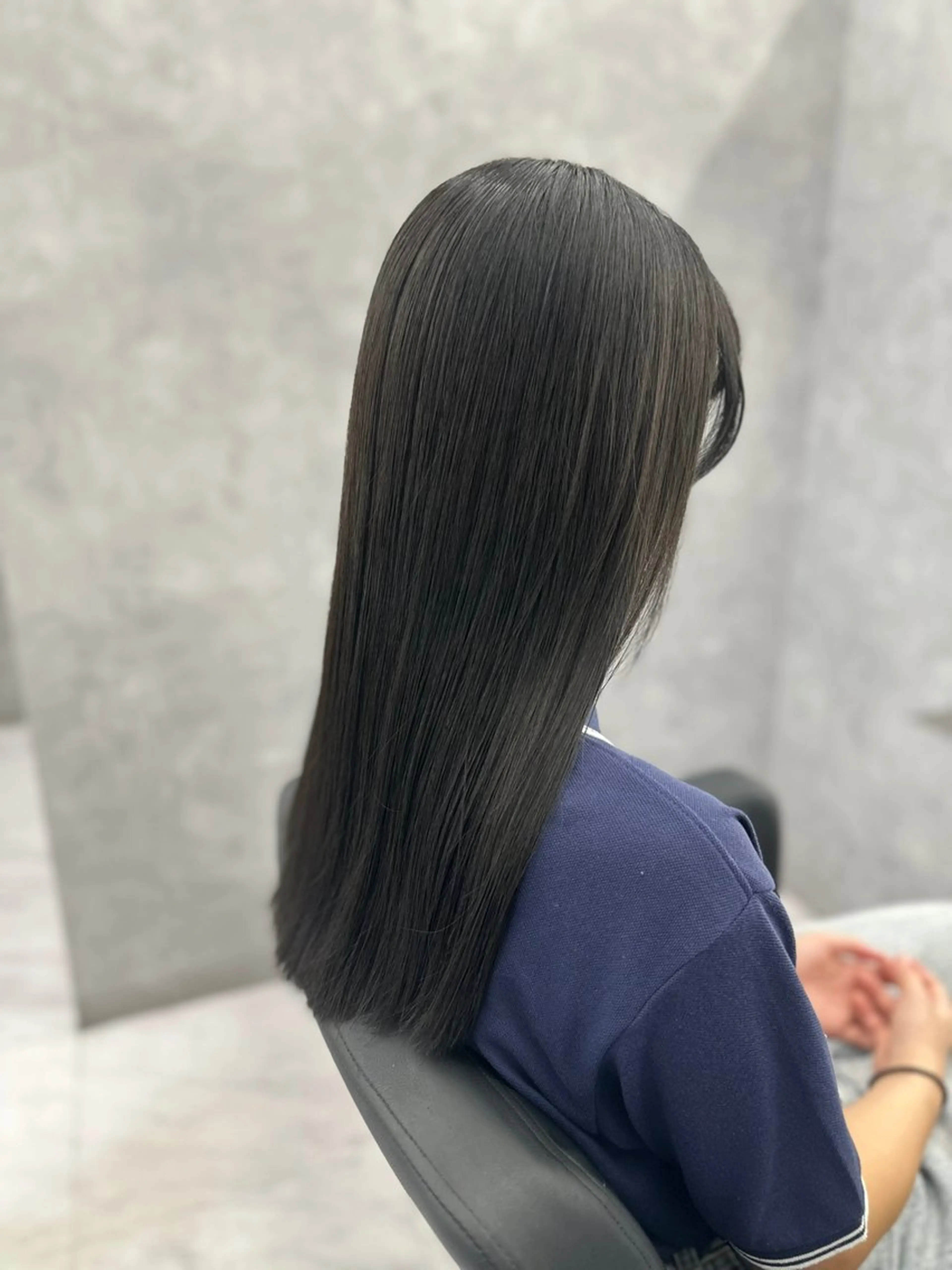 セミロング カラー 黒髪 ヘアカラー 堂園 眞帆のヘアスタイル