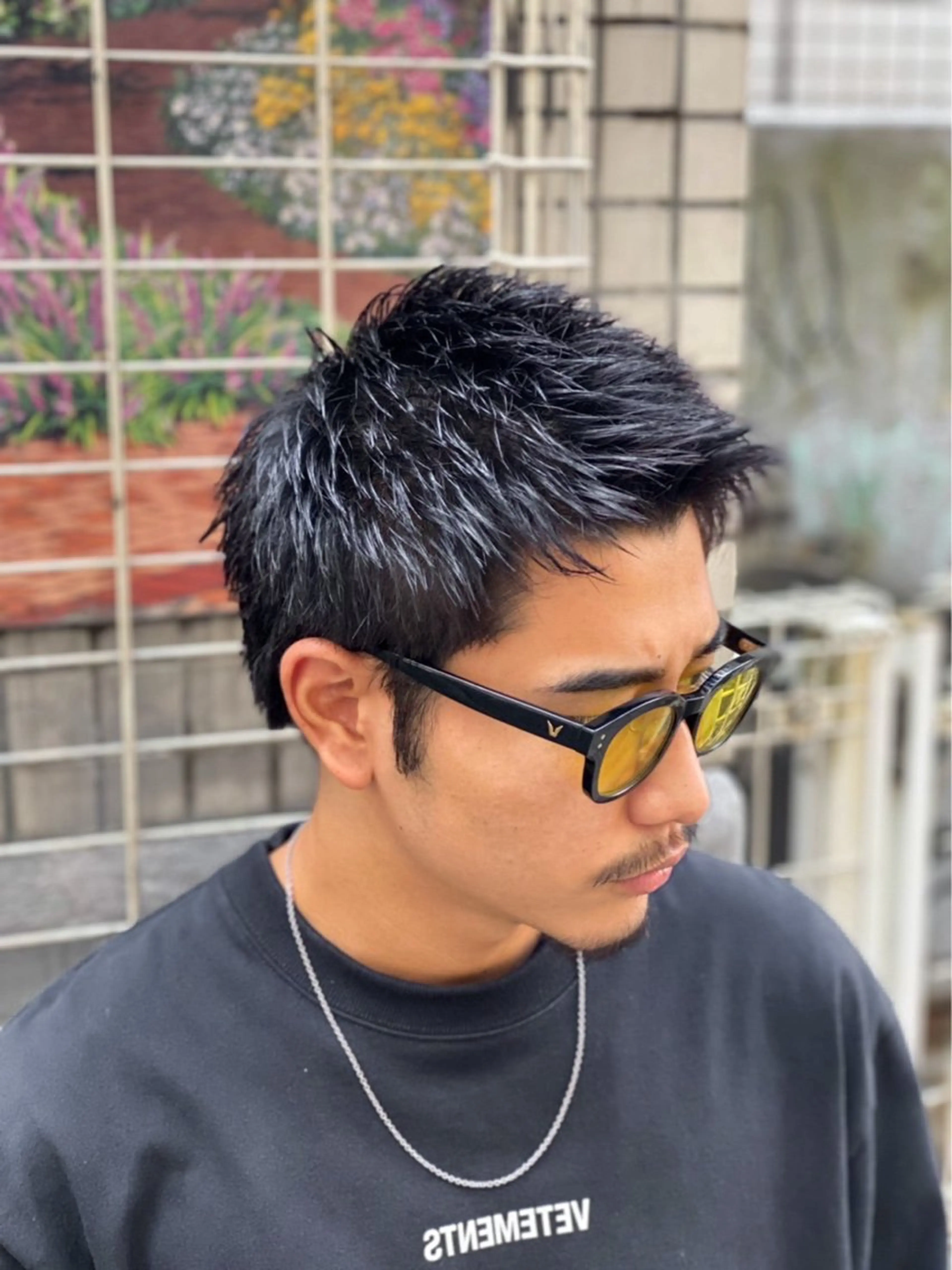 ショート メンズ シールエクステ メンズブリーチ メンズハイライト メンズインナーカラー メンズ韓国風 🦋韓国hair🦋 エクステ店長sakiのヘアスタイル