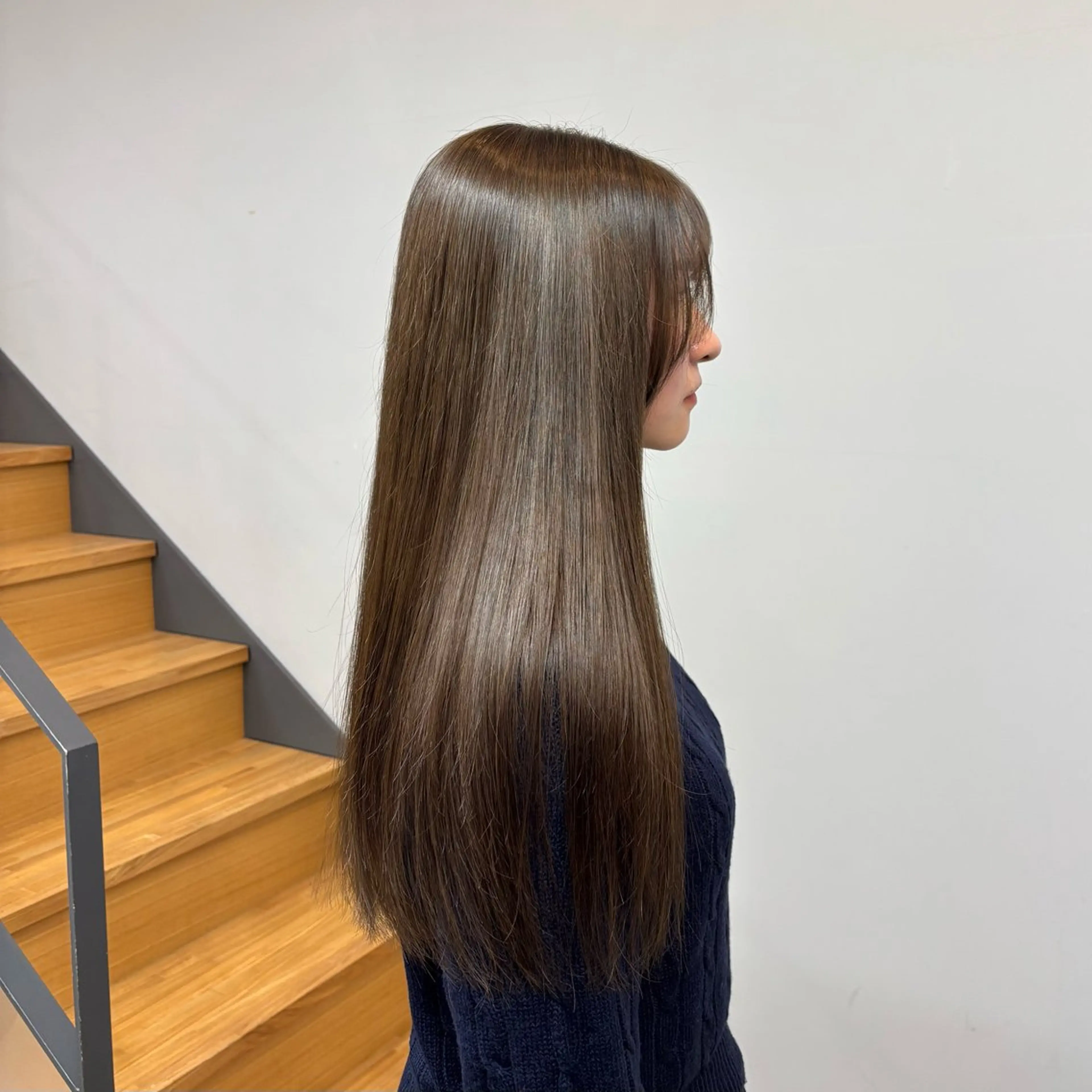 ロング カラー カット ヘアカラー トリートメント ideue hanaのヘアスタイル