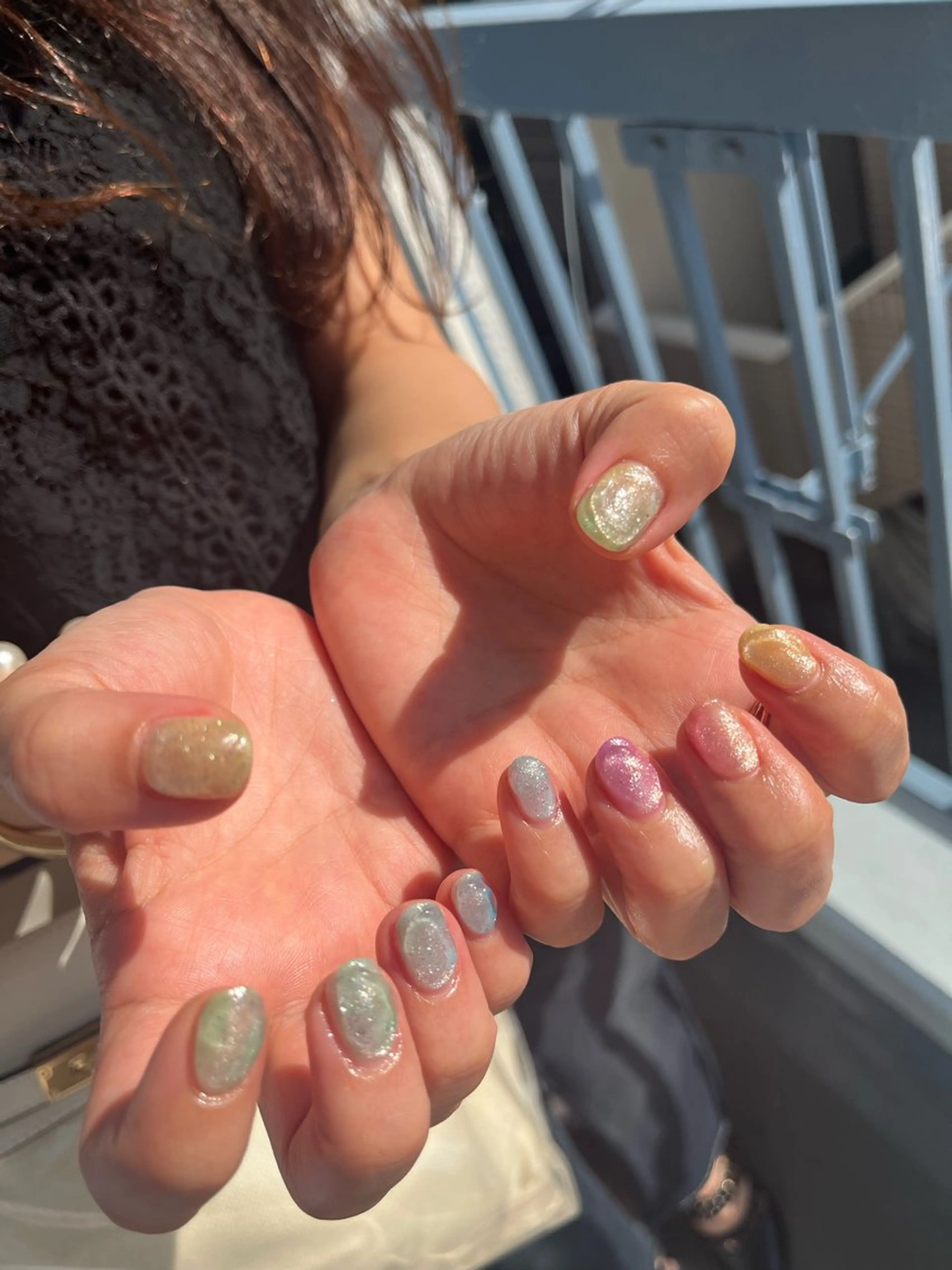 ネイル オーロラネイル フットネイル フレンチネイル ジェルネイル 氷ネイル・うるうるネイル kiki nail たまプラーザのネイルデザイン
