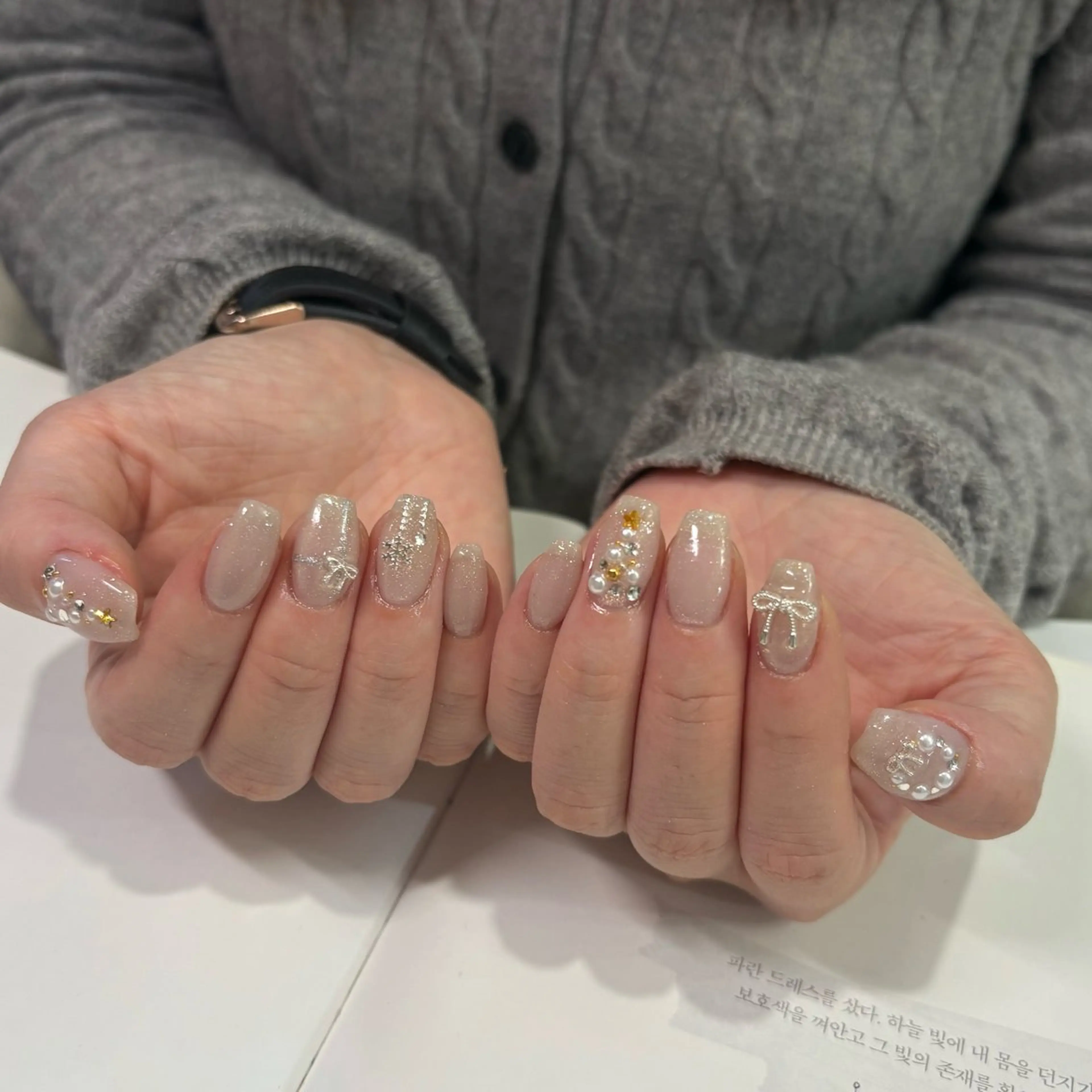 ネイル ハンドネイル ネイルズシャトン🪡 ネイリスト齊藤のネイルデザイン