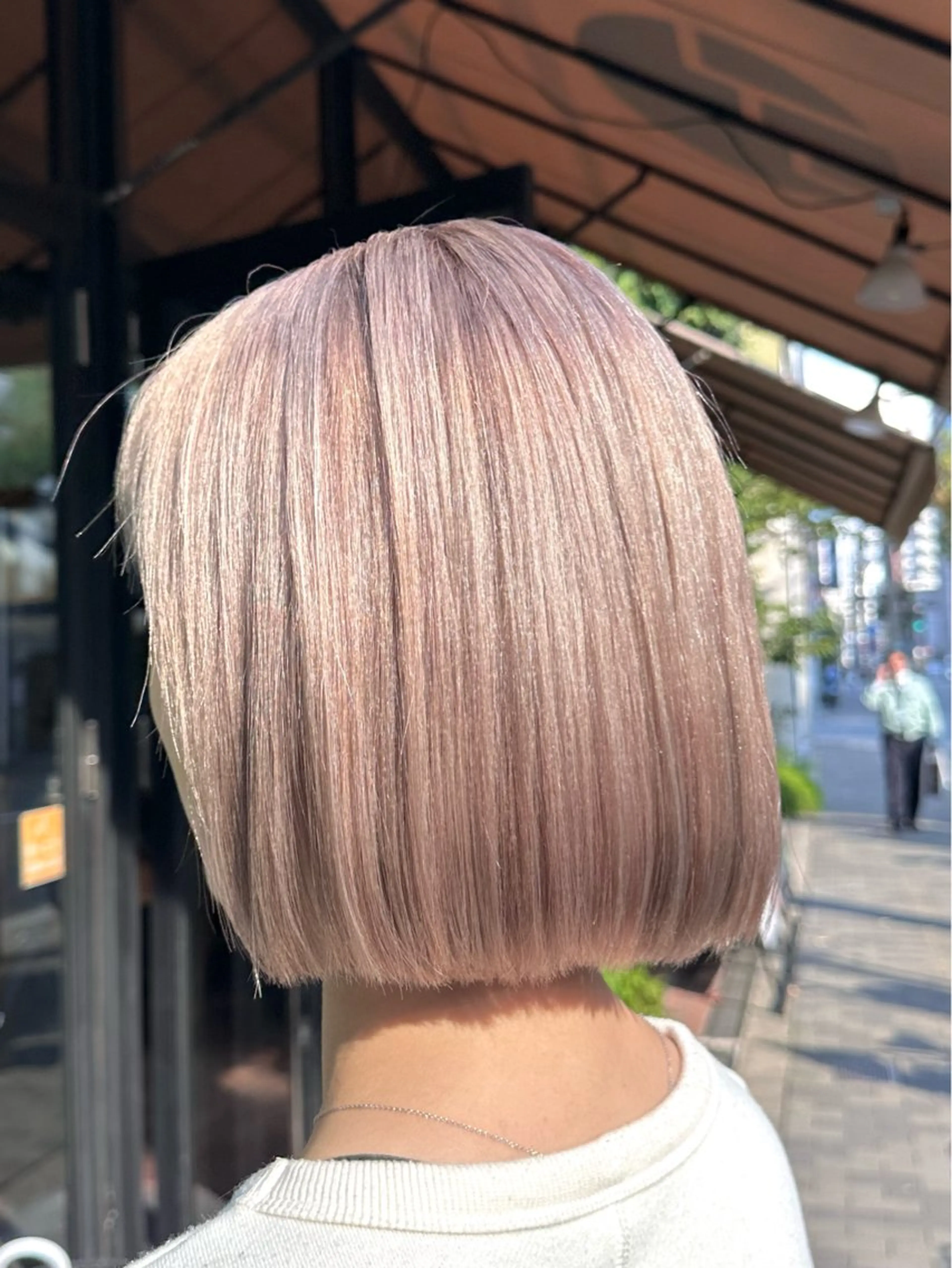 ショート カラー アッシュ ベージュカラー ブリーチ ケアブリーチ ケアカラー peakshair所属・北堀江メンズパーマ 特化◎下村悠人のヘアスタイル