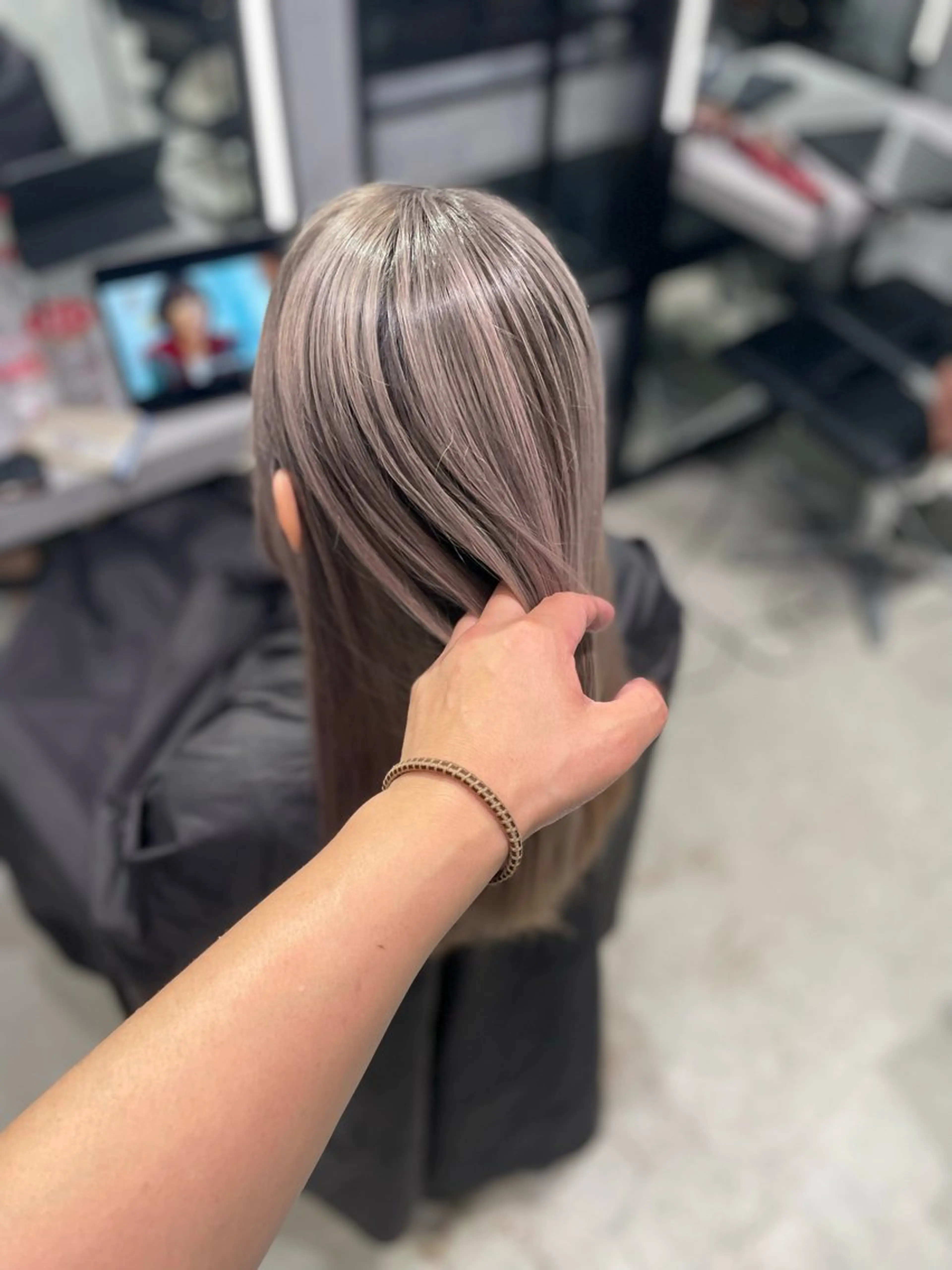 ロング カット ヘアカラー トリートメント メテオ取扱✨美髪 矯正✨HiroNYのヘアスタイル