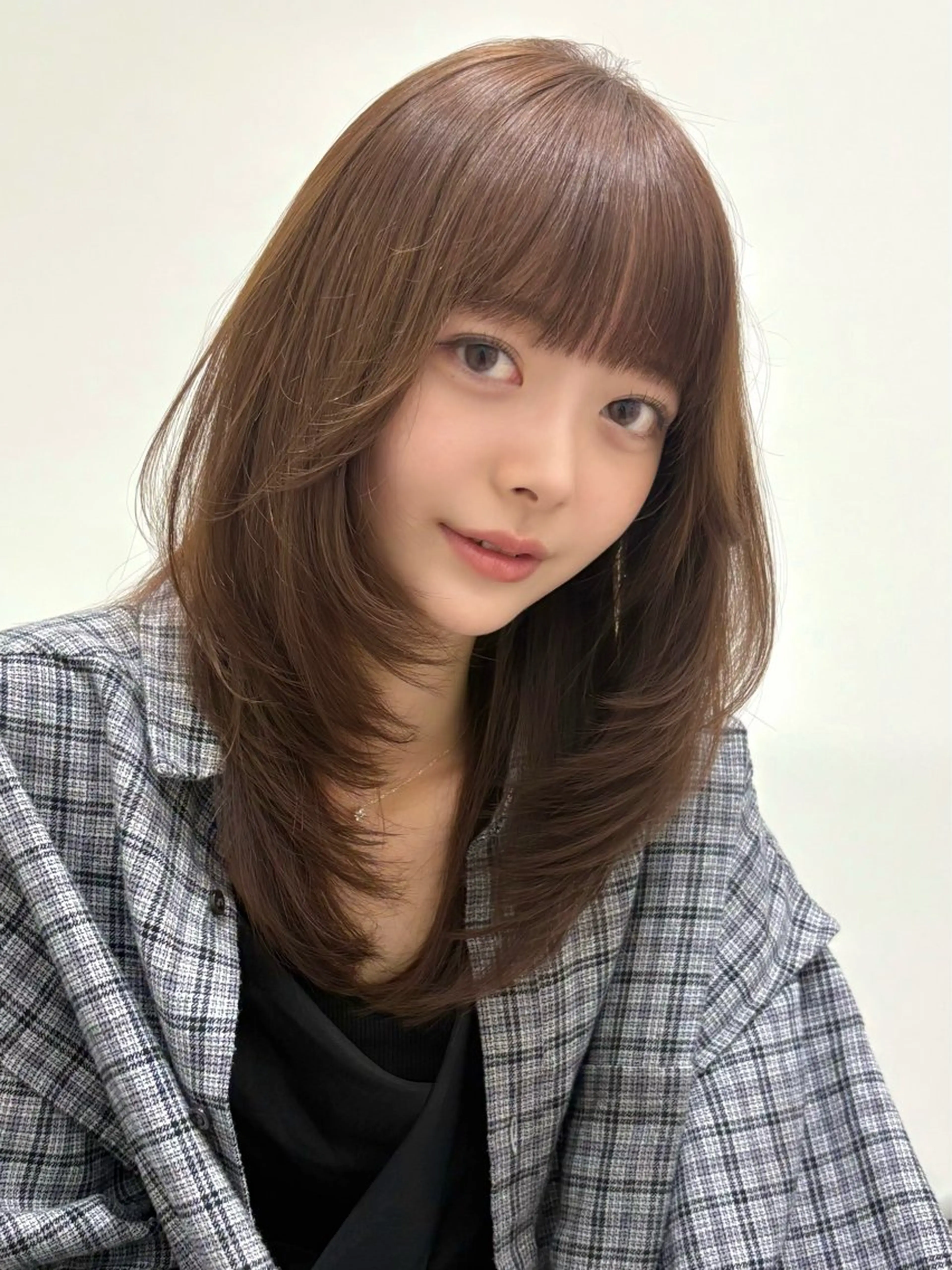 セミロング レイヤーカット カット ヘアカラー トリートメント PULSE yokohama所属・横浜駅/韓国レイヤー /髪質改善のヘアスタイル