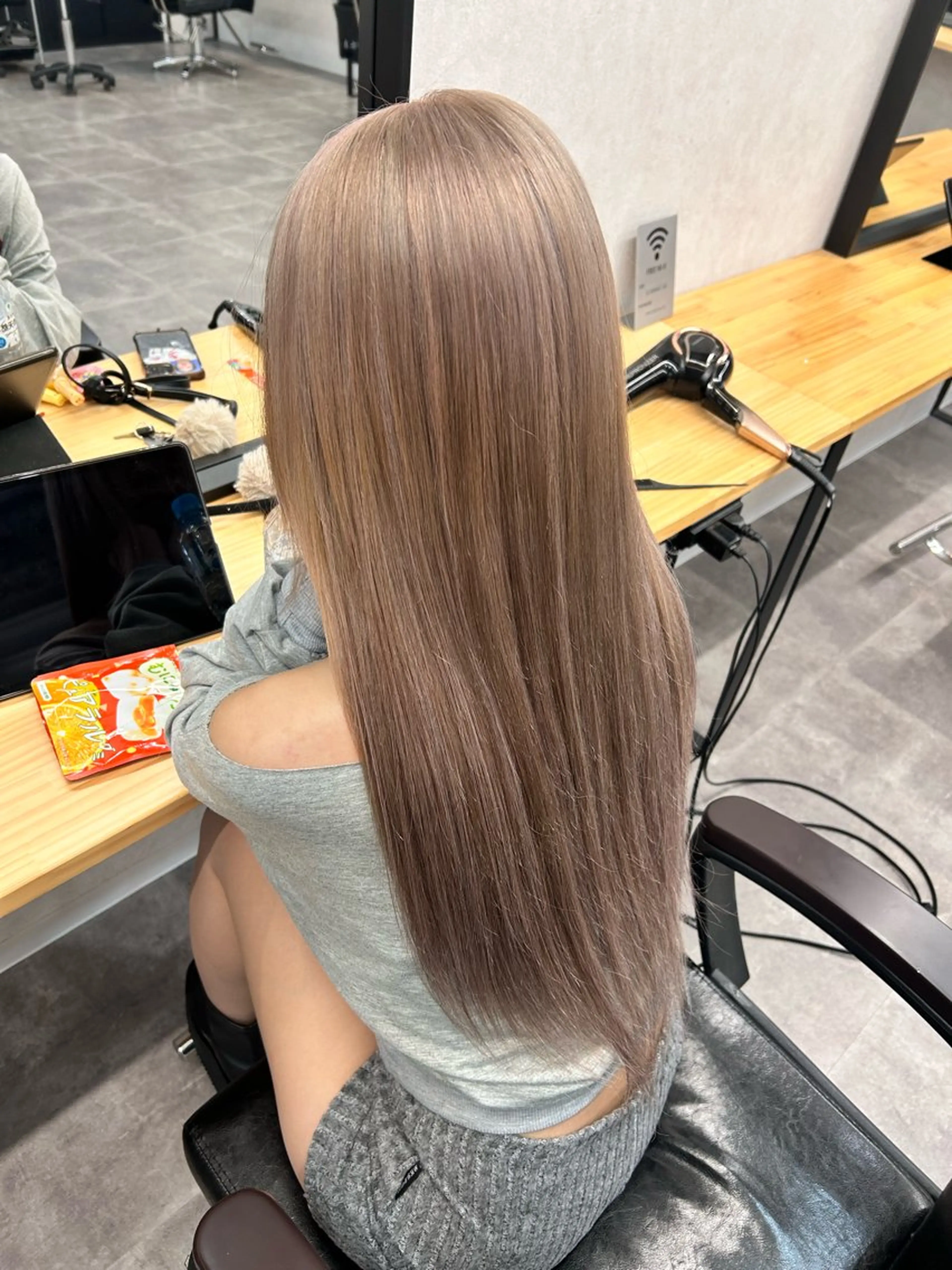ロング エクステ ロング ヘアカラー トリートメント エクステ/心斎橋/ ハイトーン/ミサキのヘアスタイル