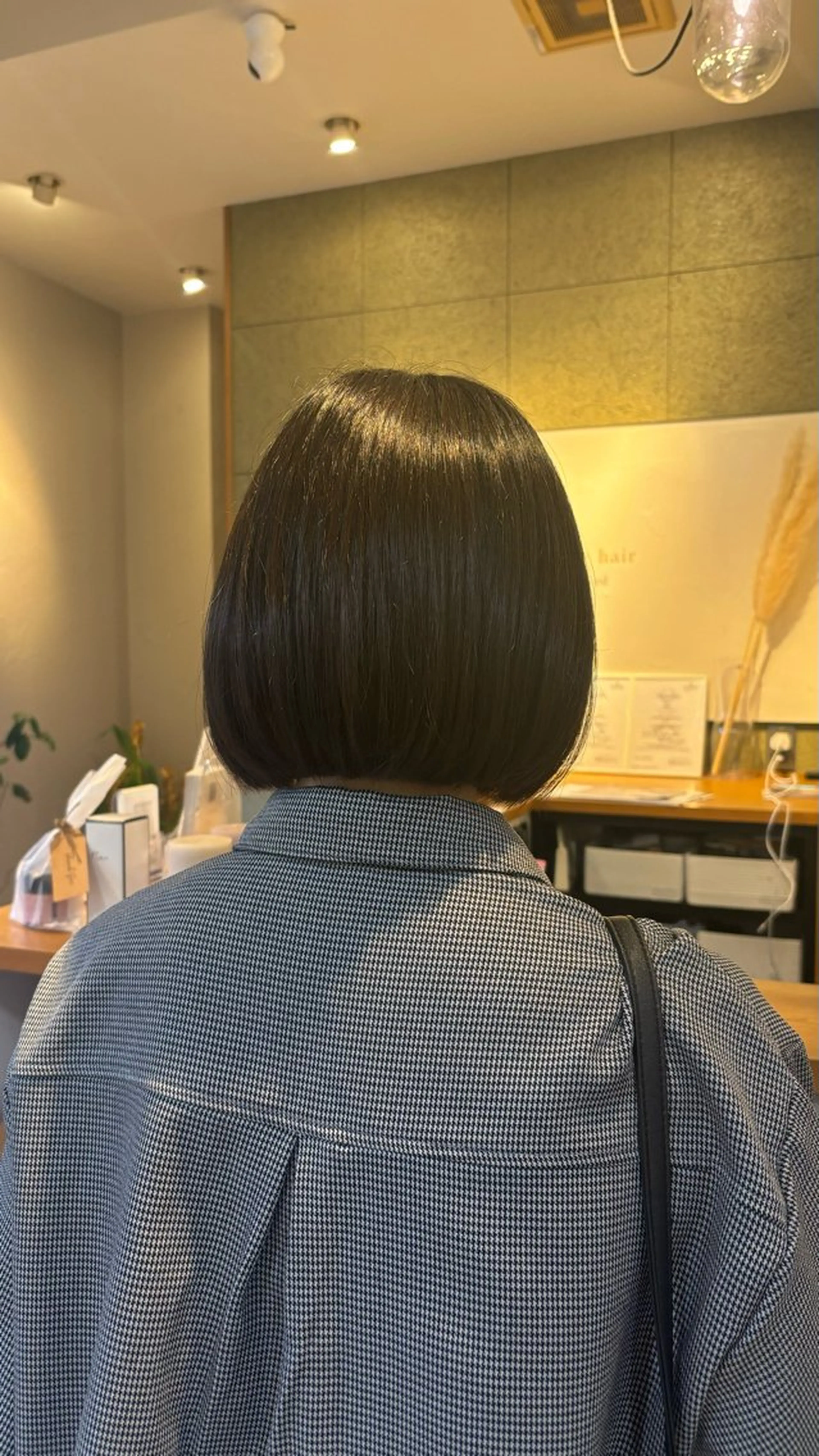 ショート 切りっぱなしボブ ボブ カット ヘッドスパ makoto⌇レイヤ ー⌇艶カラー🍒‎のヘアスタイル