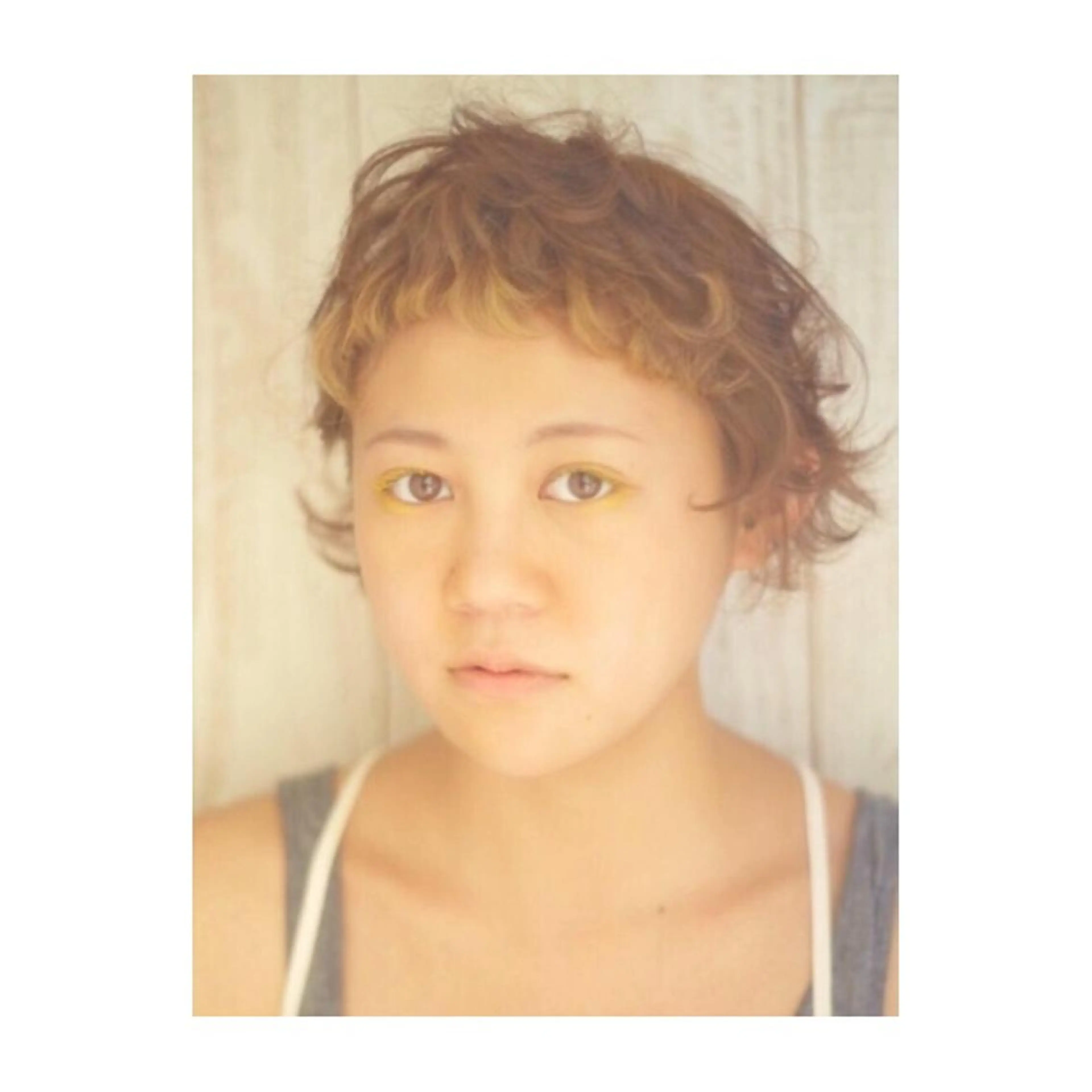 ショート カラー パーマ ショートヘア ツイスパ・波巻き 🩵片平和香奈のヘアスタイル