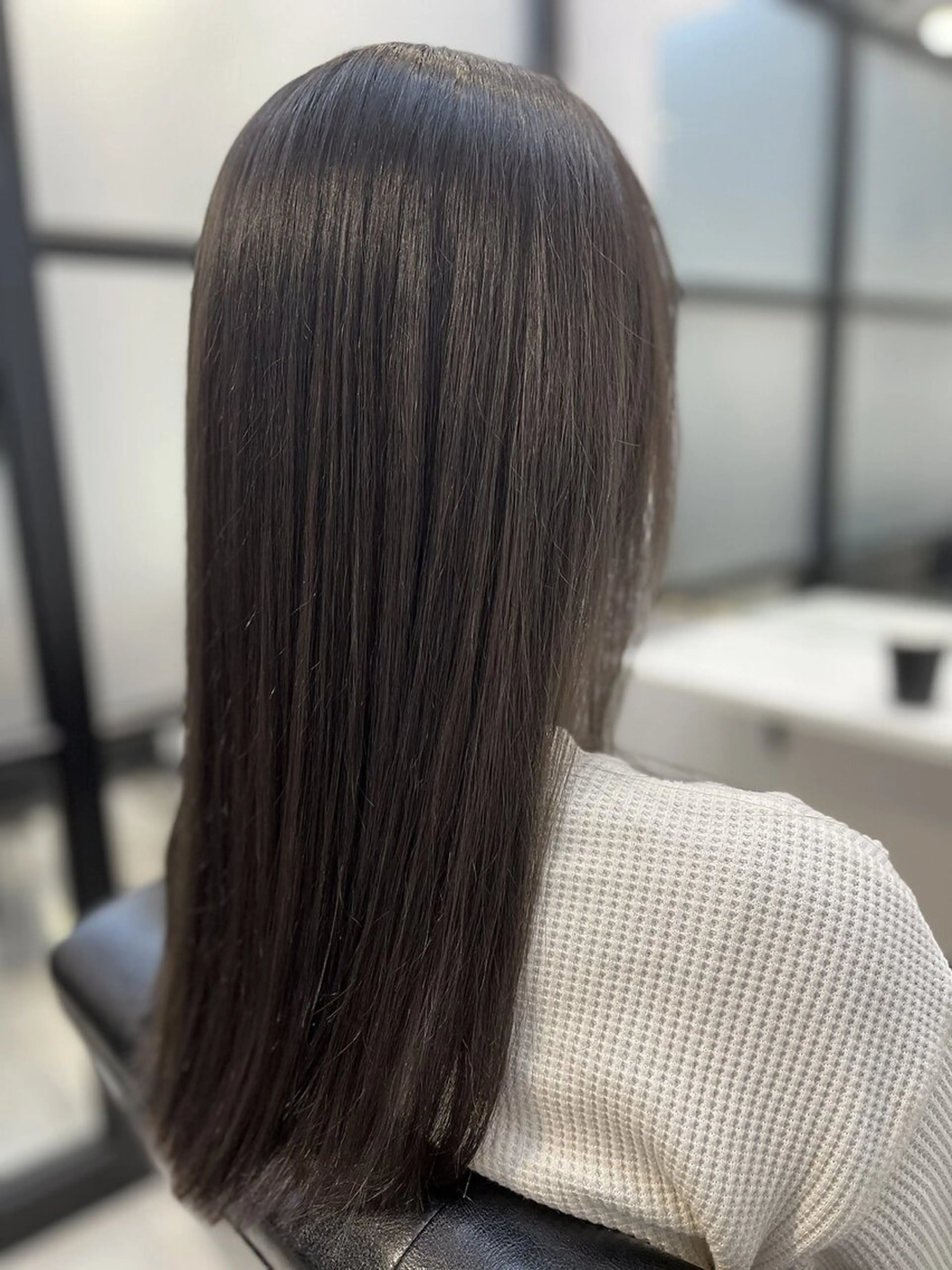 【うねり・広がり・パヤパヤ改善】髪質コントロール+カット＋ライトトリートメント付きの写真