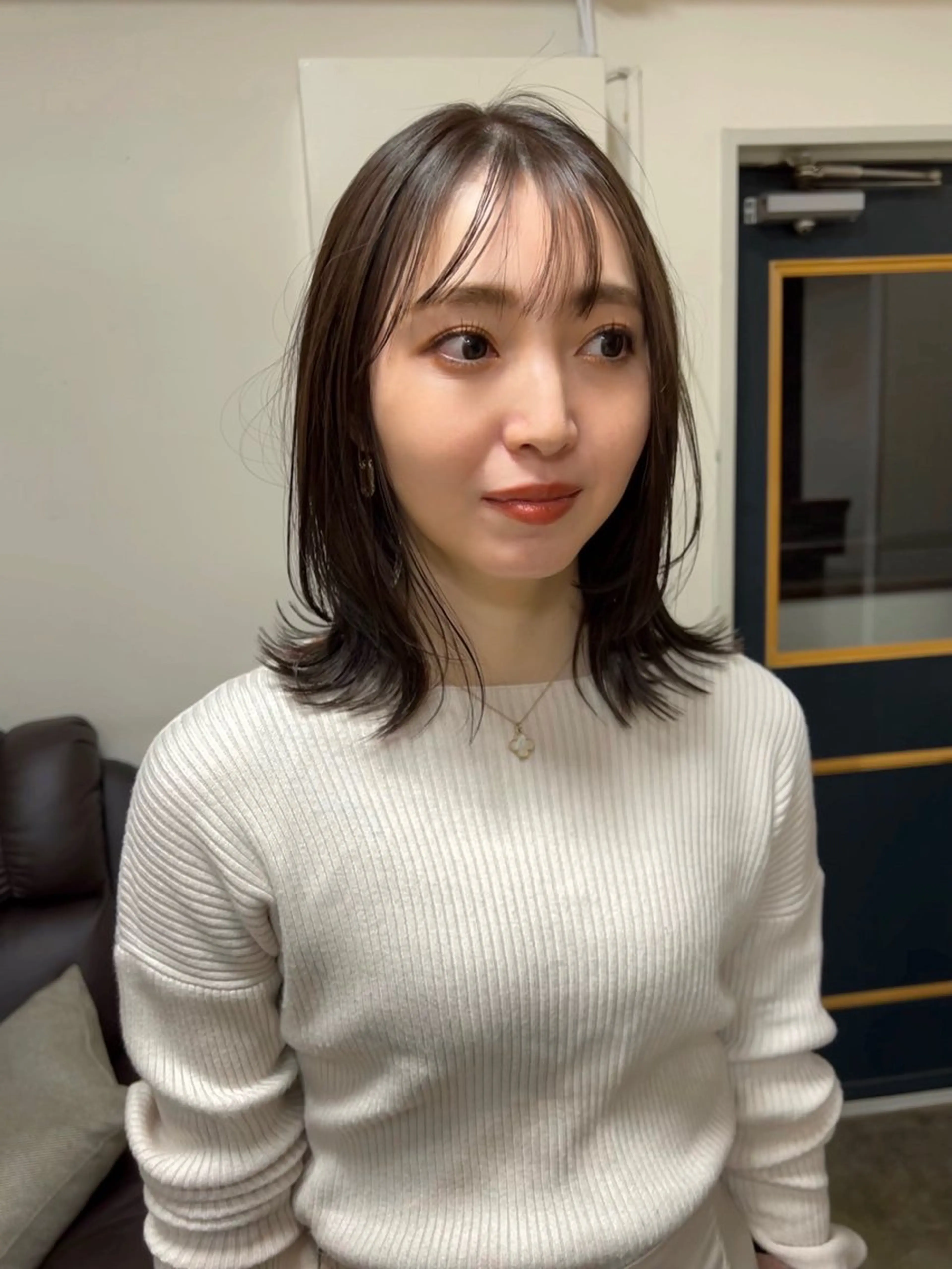 ミディアム カラー レイヤーカット カット トリートメント takada kohのヘアスタイル