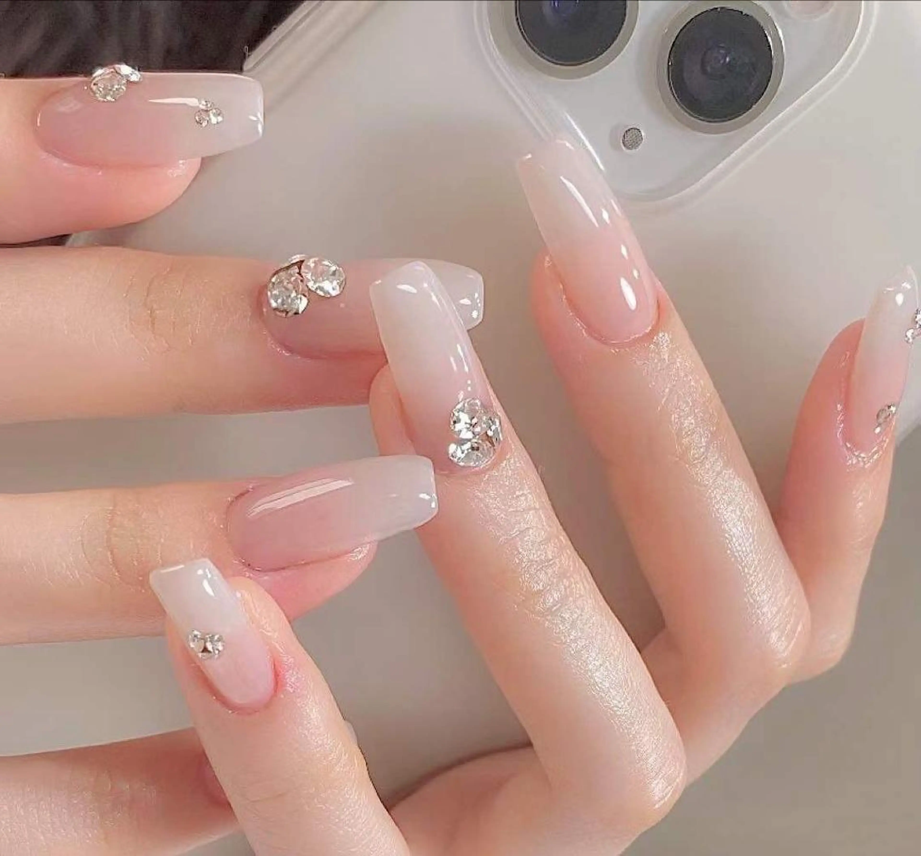 💅ハンド　グラデーション✨ラメグラ✨//ストーン2個プレゼント💗の写真
