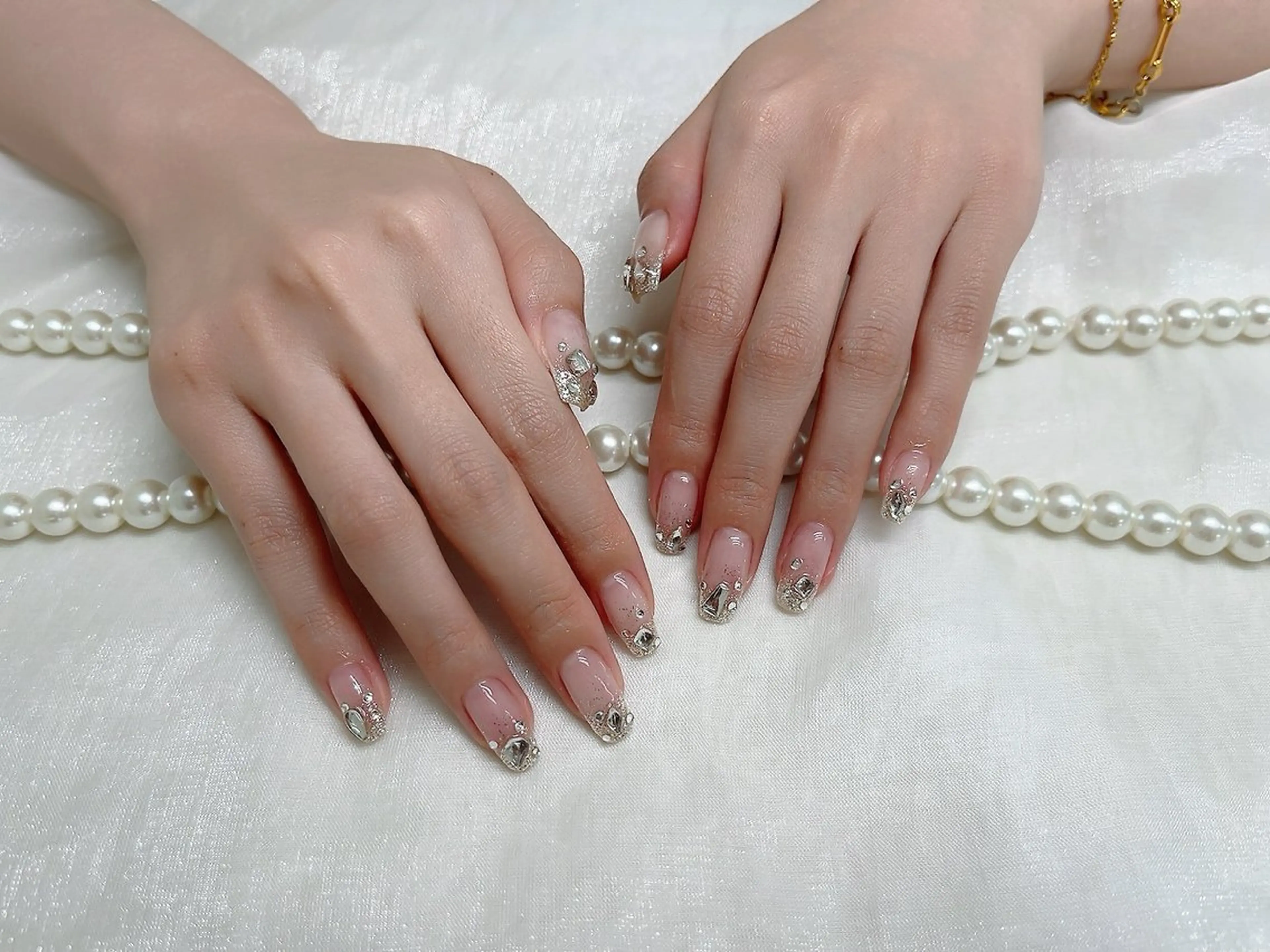 💕 大人気ワンホンネイル(オフ無料、ケア込み) <美爪育成・フィルイン> カラー1000種以上、パーツ500種の写真