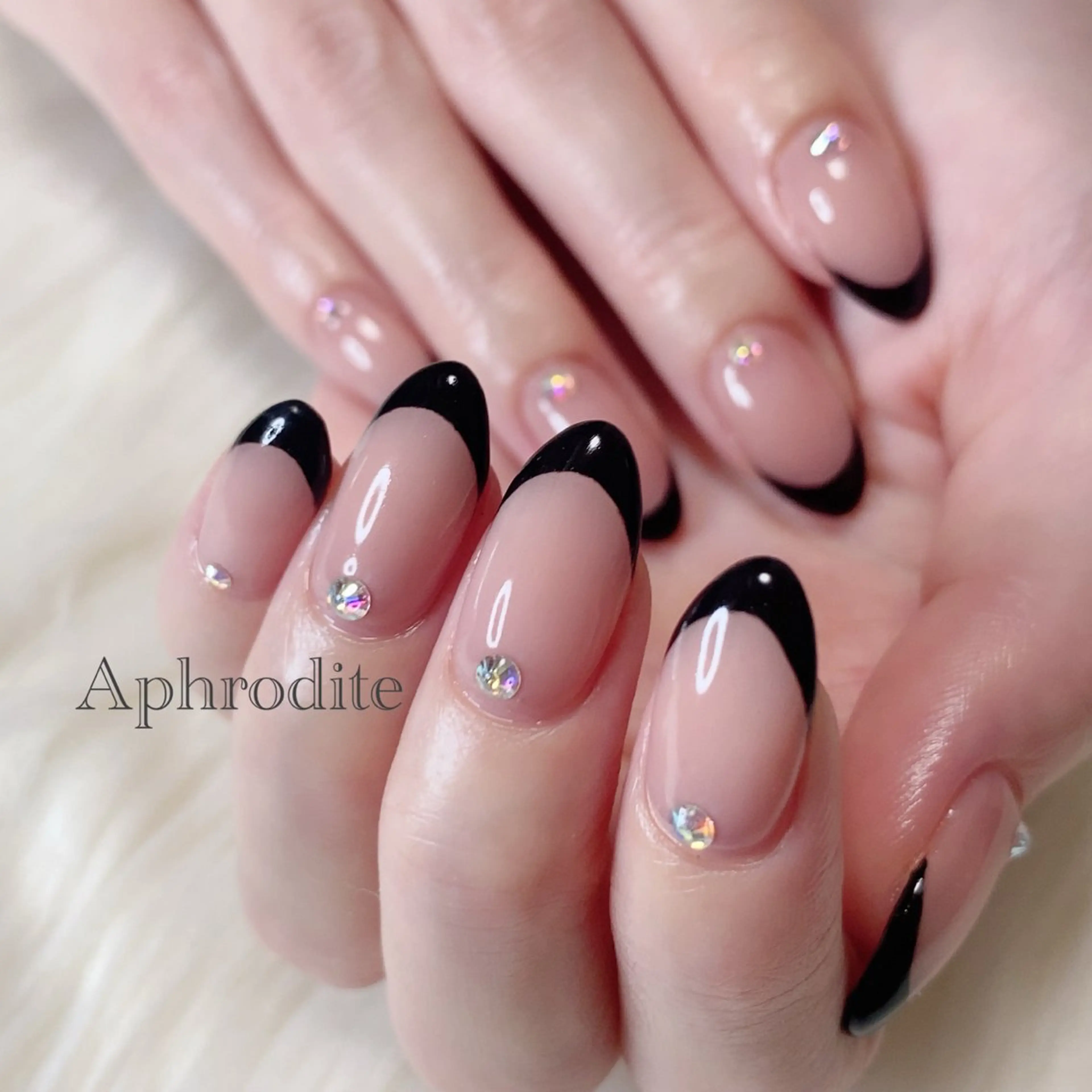 ネイル Aphrodite パラジェル認定サロンのネイルデザイン