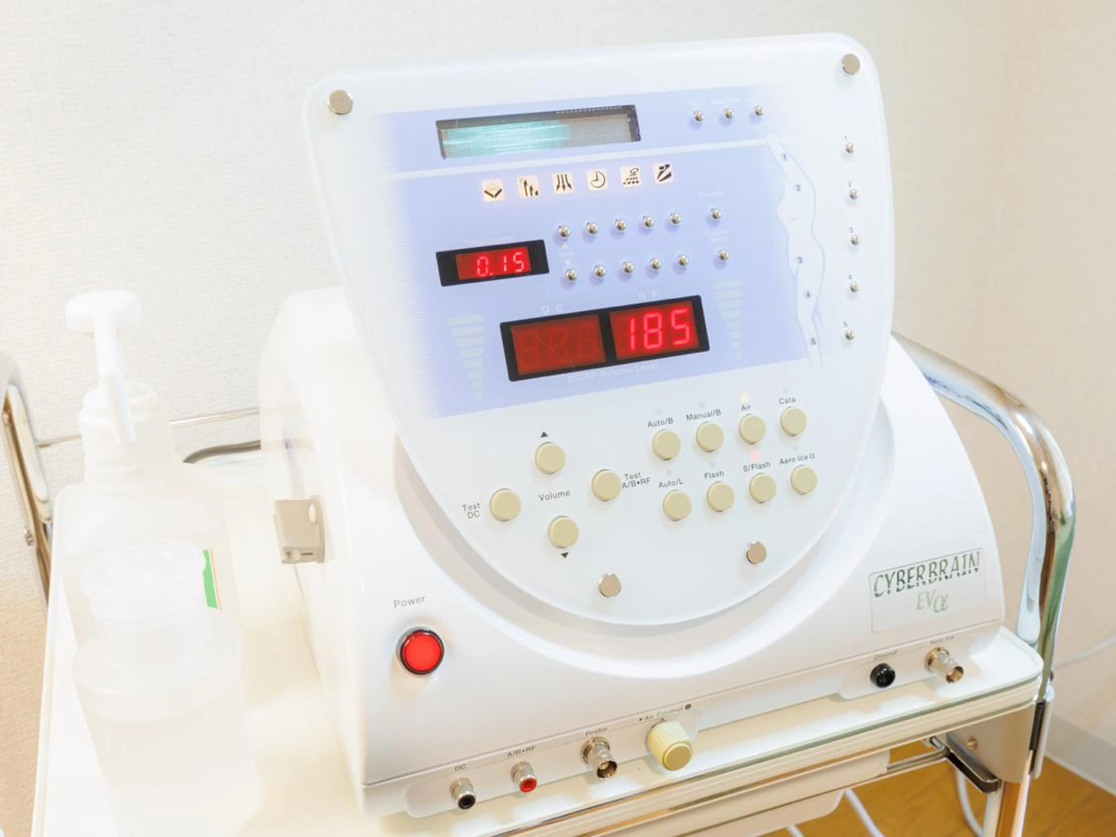 美容電気脱毛　一本一本確実に脱毛【フラッシュ法、スーパーフラッシュ法】60分　✨男性VIO可能✨の写真