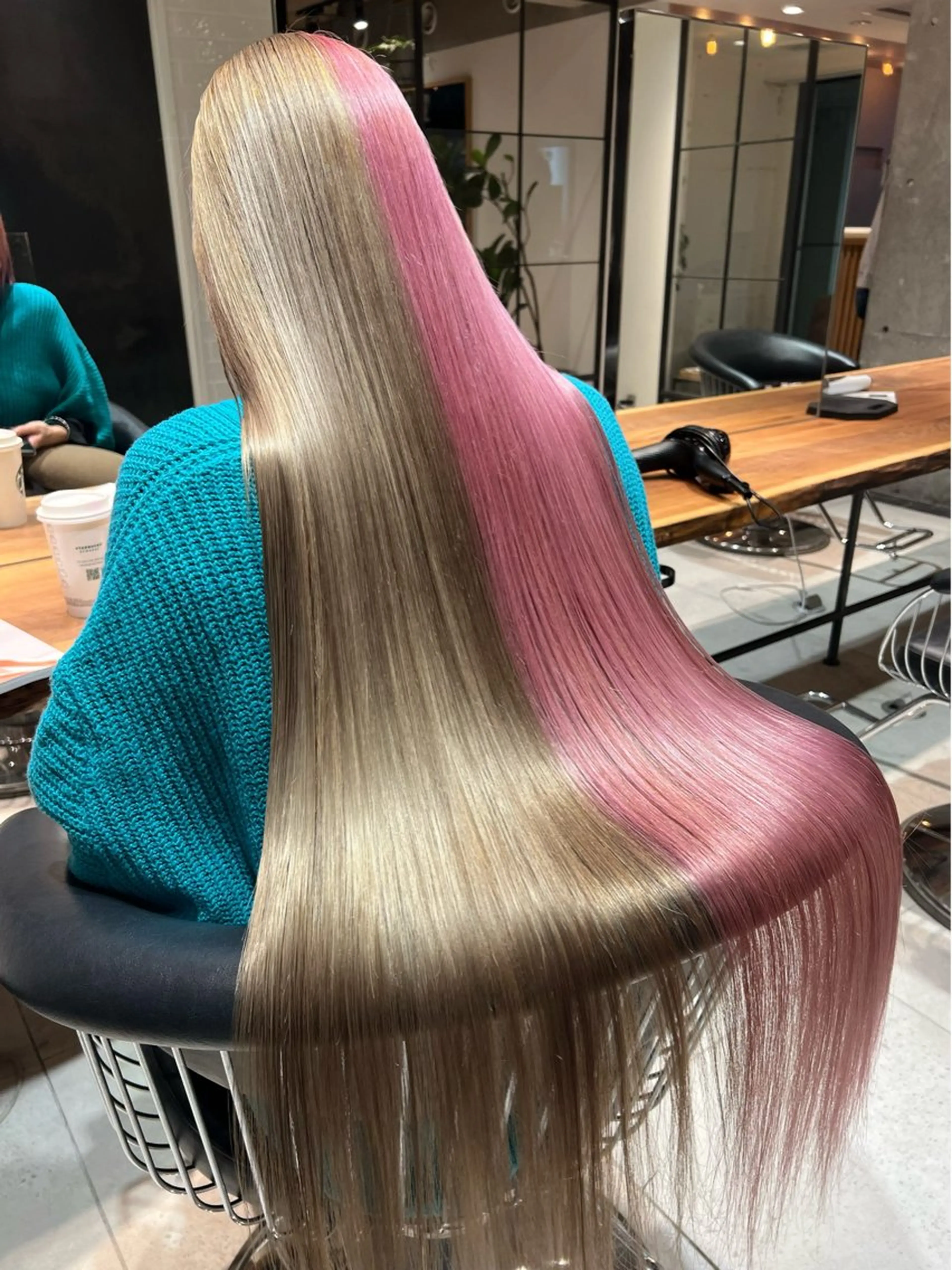 ロング 月江 嵩士のヘアスタイル