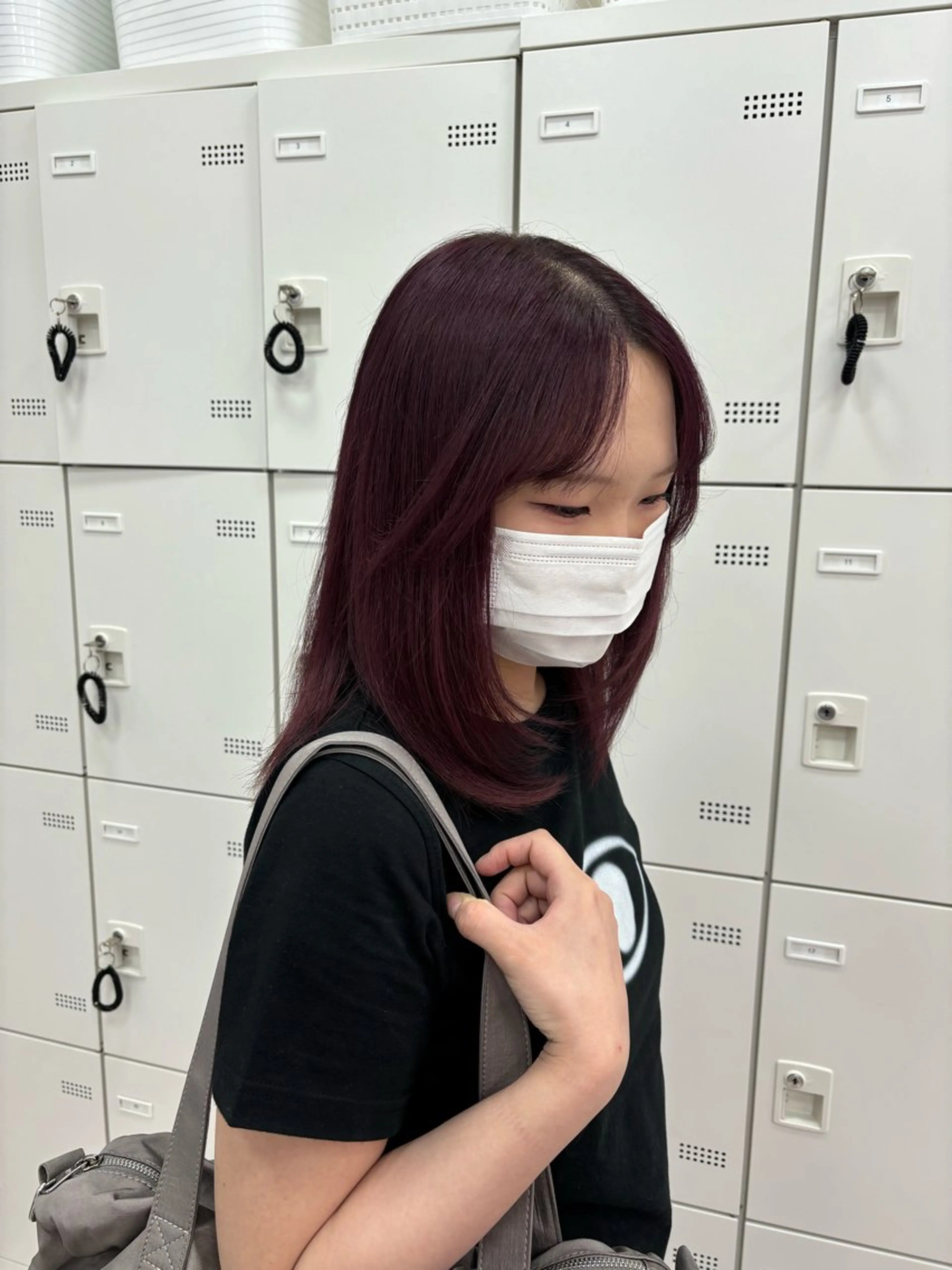 ミディアム カラー ヘアカラー トリートメント ヘッドスパ ヘアセット 韓国レイヤー ハッシュカットのヘアスタイル