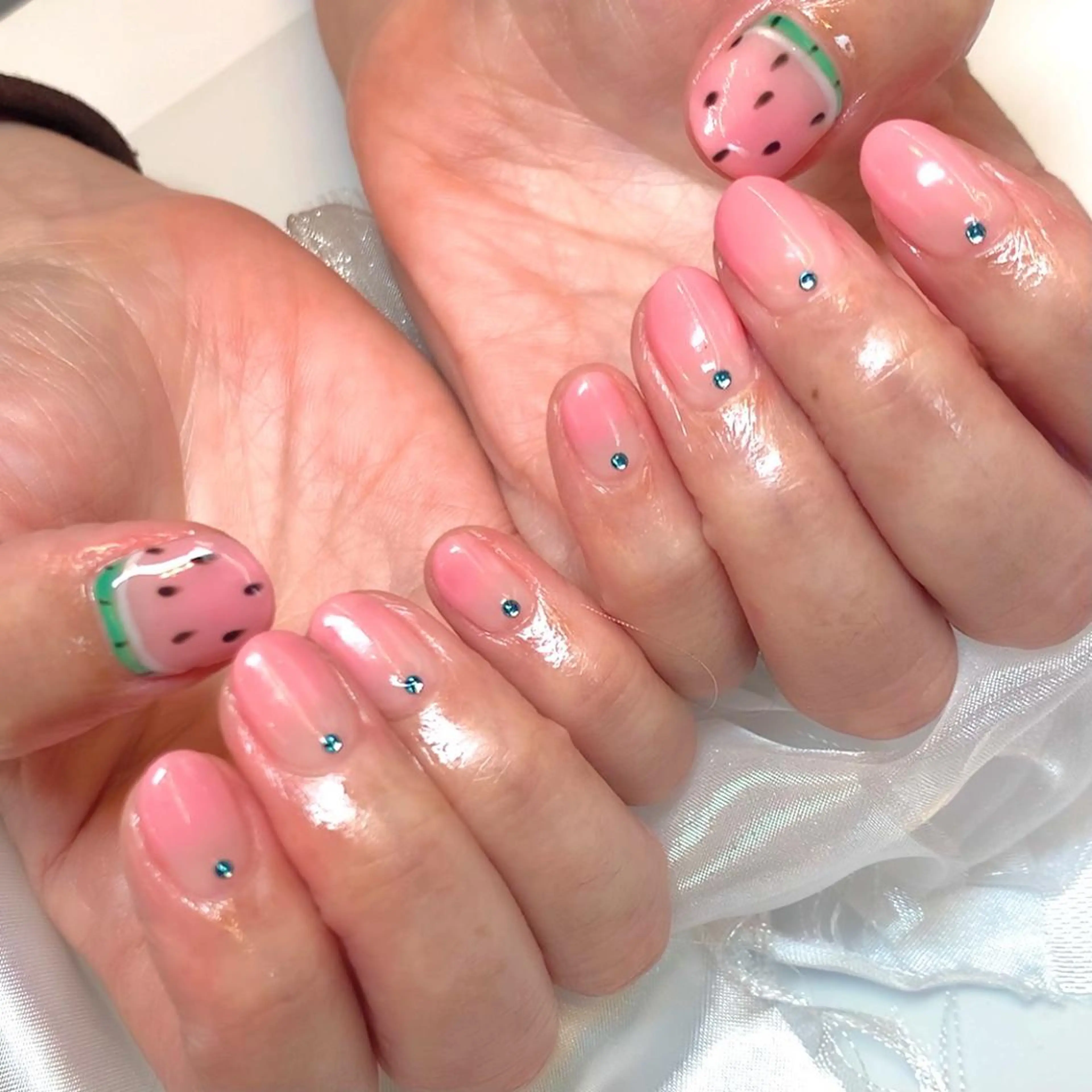 ネイル ジェルネイル パラジェル 夏ネイル ハンドネイル clover nailのネイルデザイン