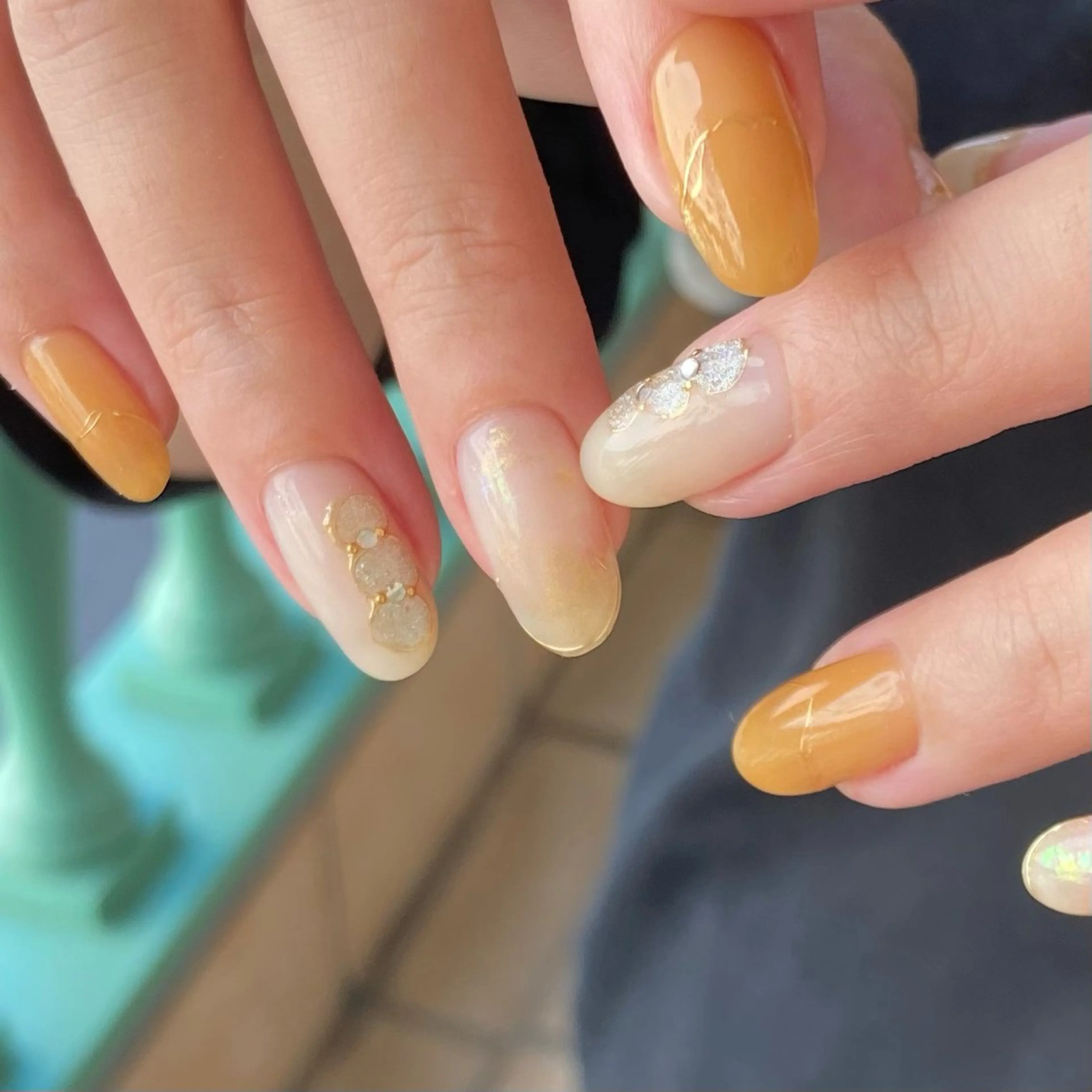 ネイル ニュアンスネイル nail salon neige所属・ジェムネイル Risa.のネイルデザイン