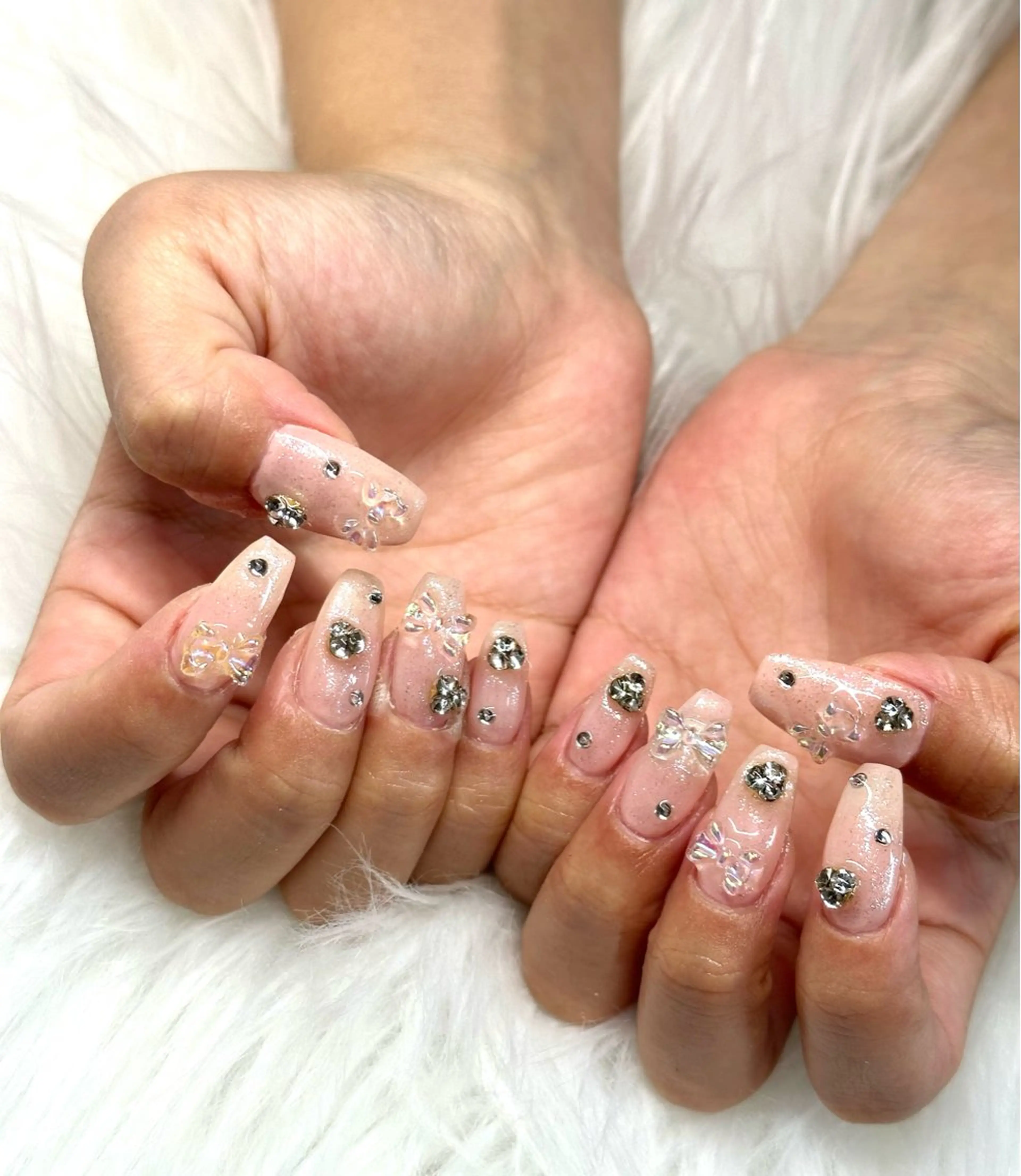 ネイル Lumie所属・Lumie〜 ネイルと癒しの空間〜のネイルデザイン