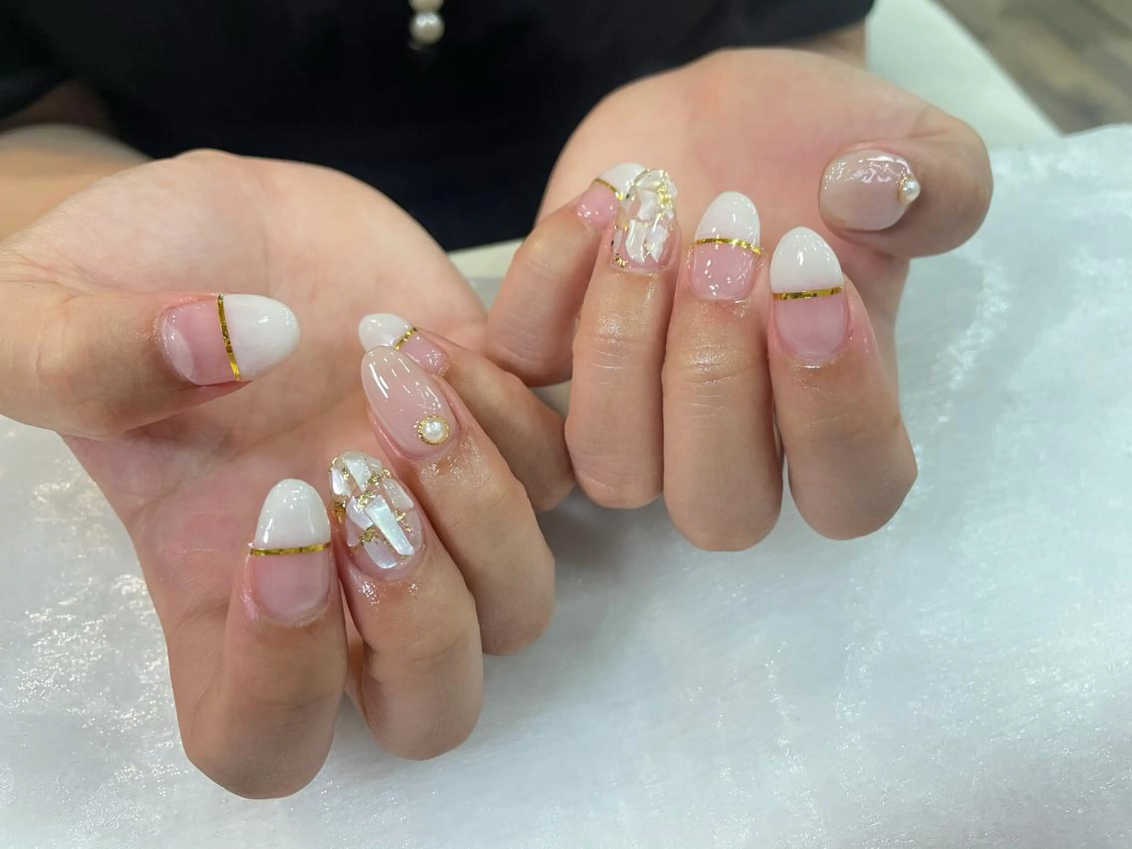 ネイル ハンドネイル ハンドケア R'well所属・はばすみれ🎀ﾈｲﾙ 光ﾌｪｲｼｬﾙ ﾍｱのネイルデザイン