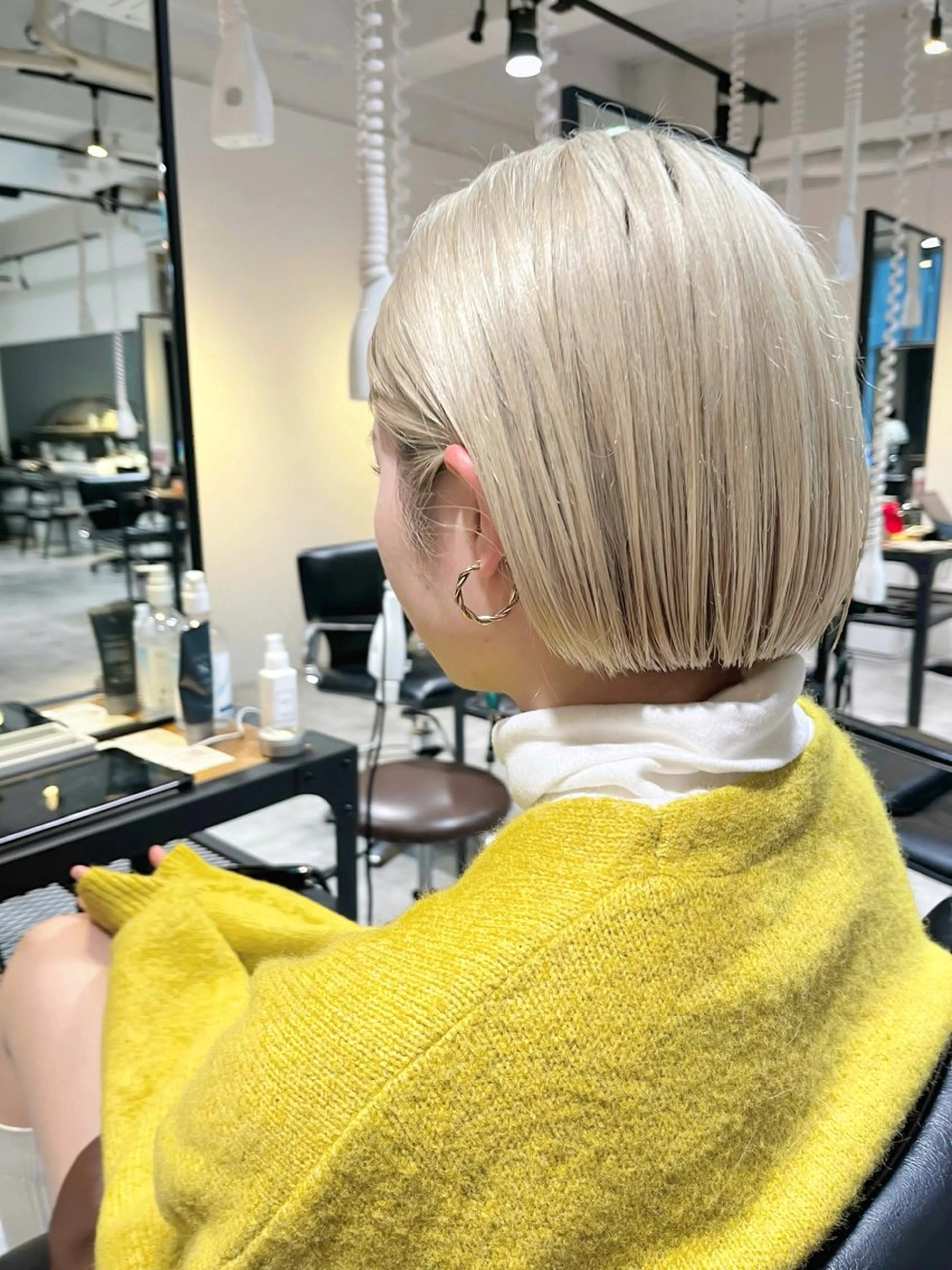 ショート ボブ GIEN 末吉 海斗のヘアスタイル