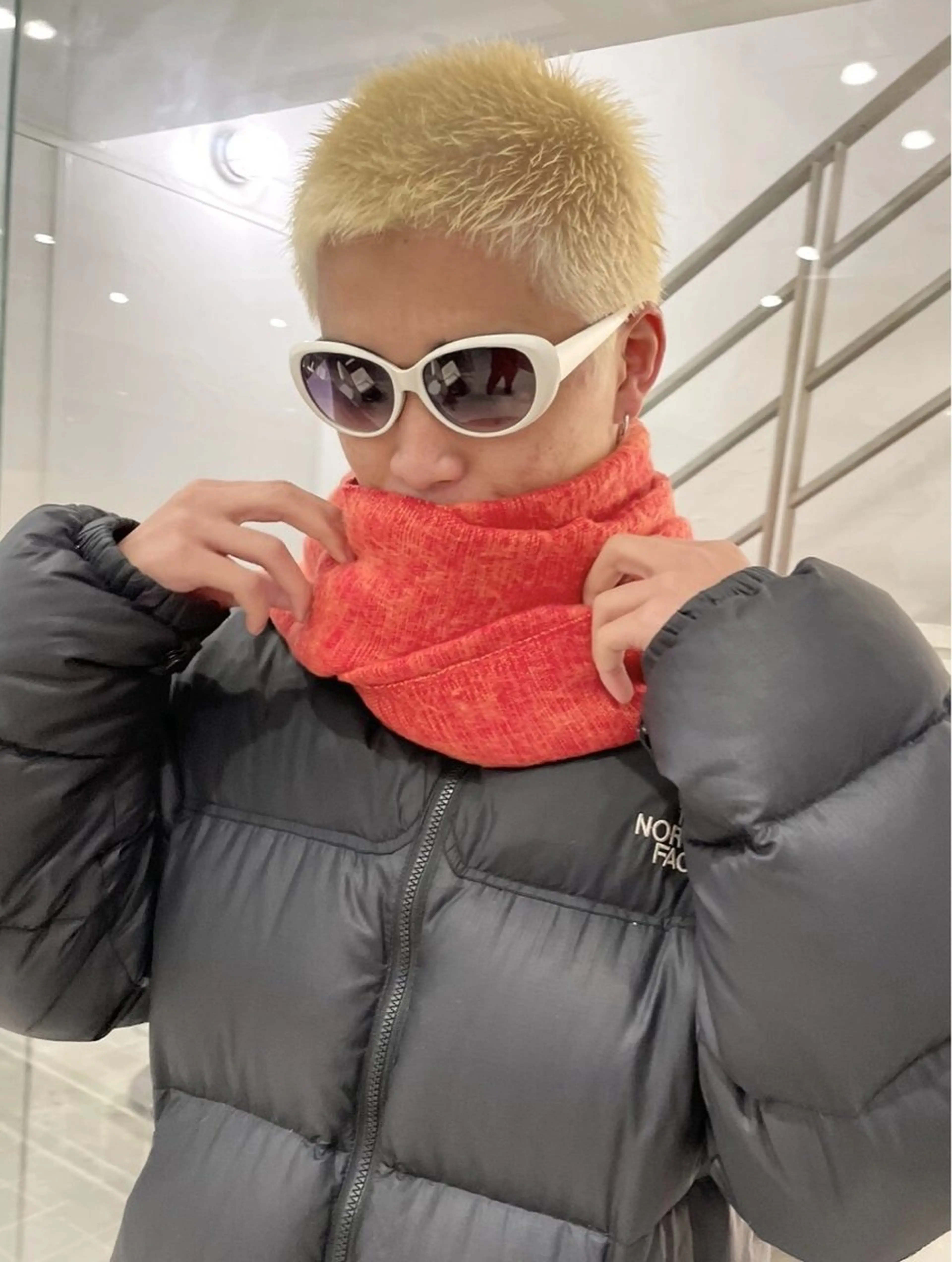 カラー メンズ メンズブリーチ ブリーチ 抜きっぱなしブロンド ケアブリーチ ダブルカラー カット ヘアカラー トリートメント メンズカット パーマ[佐橋]のヘアスタイル