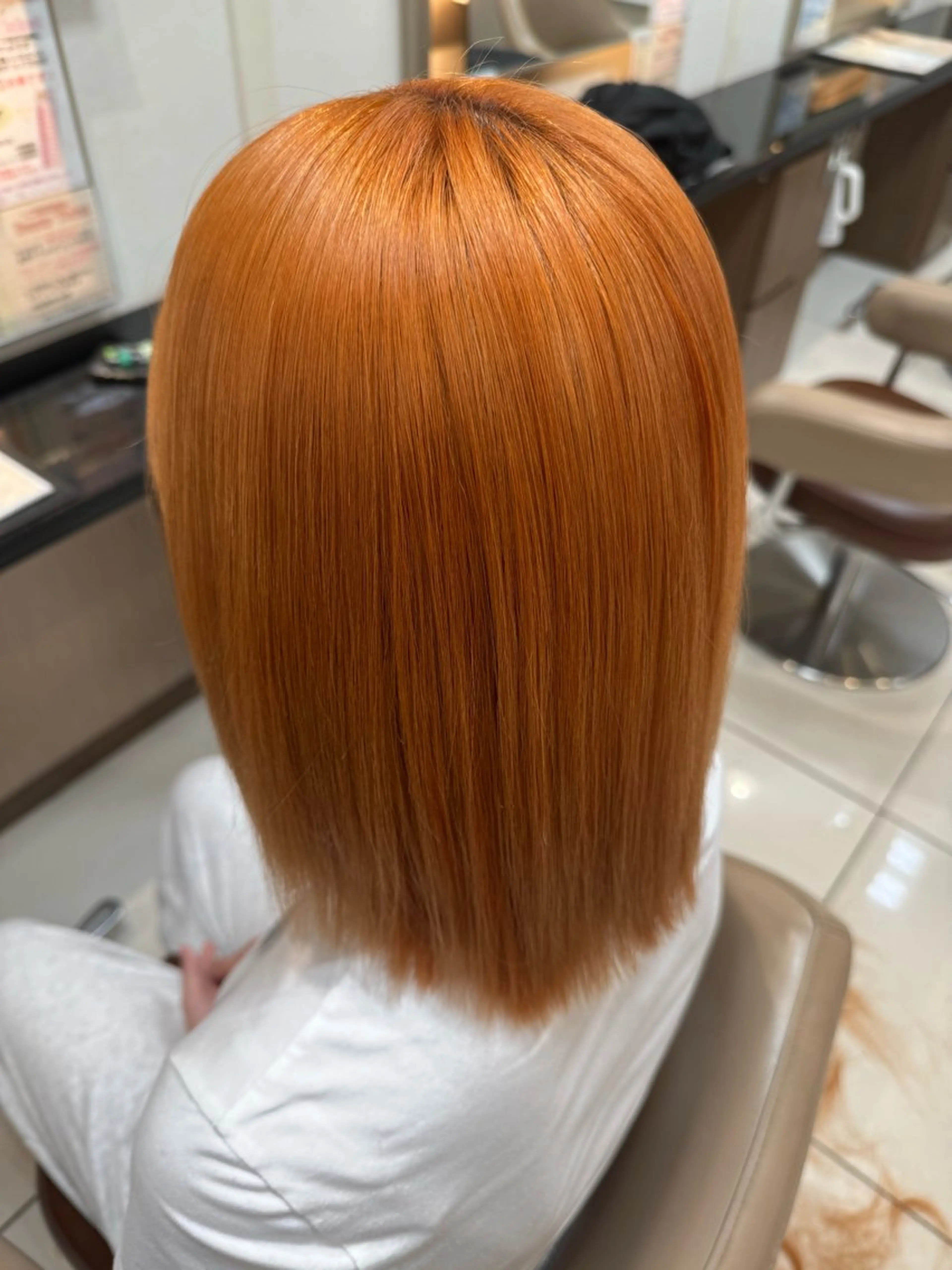 カラー オレンジ 吉田 愛子のヘアスタイル