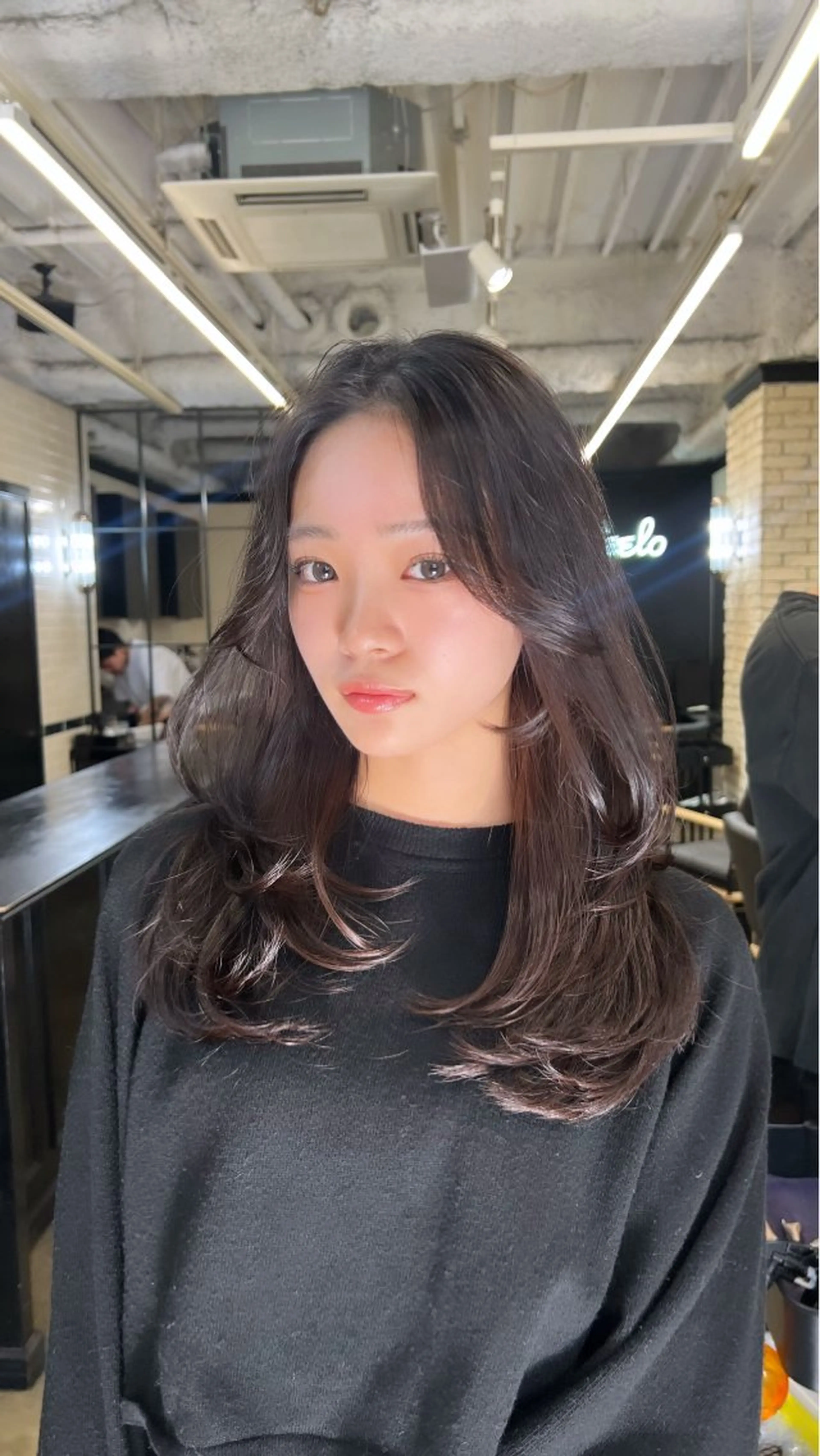 セミロング カラー くびれヘア 外国人風カラー レイヤーカット 🩶透明感グレージュ /レイヤー🩶のヘアスタイル