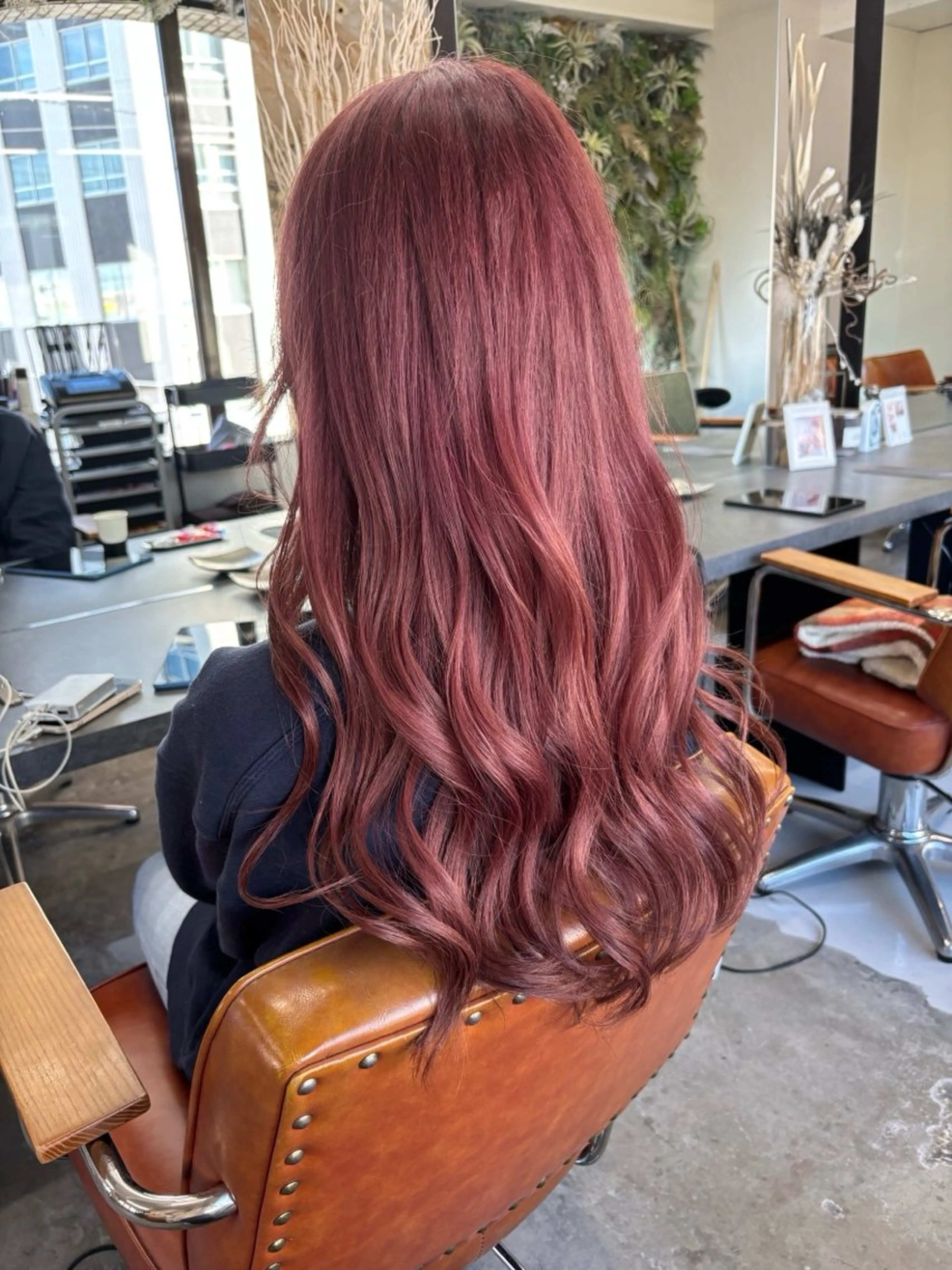 ロング nico 麻生 花輪 美優のヘアスタイル