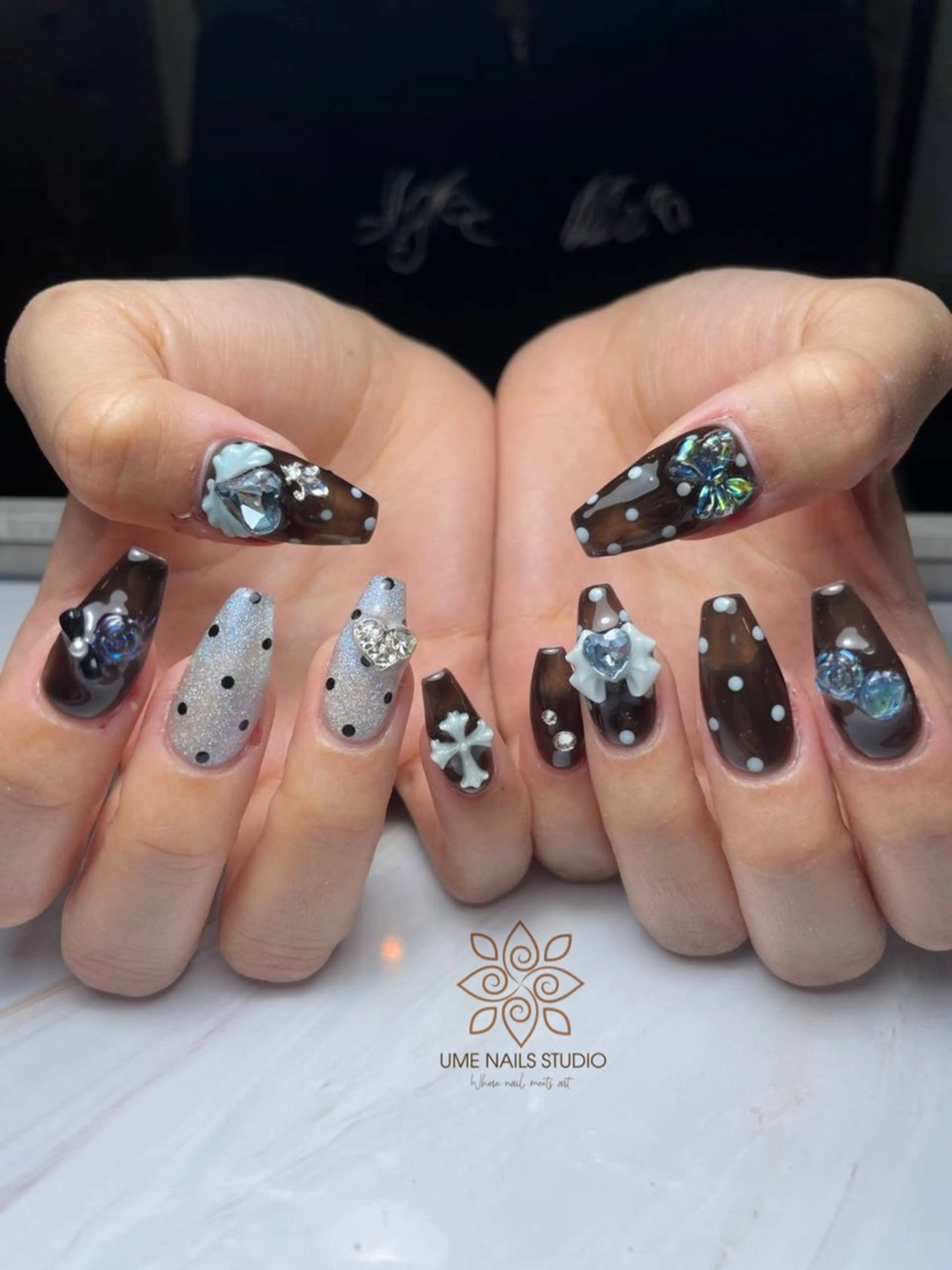ネイル チークネイル クリアネイル ガーリー キラキラネイル 韓国ネイル ハンドネイル Ume Nail Studioのネイルデザイン