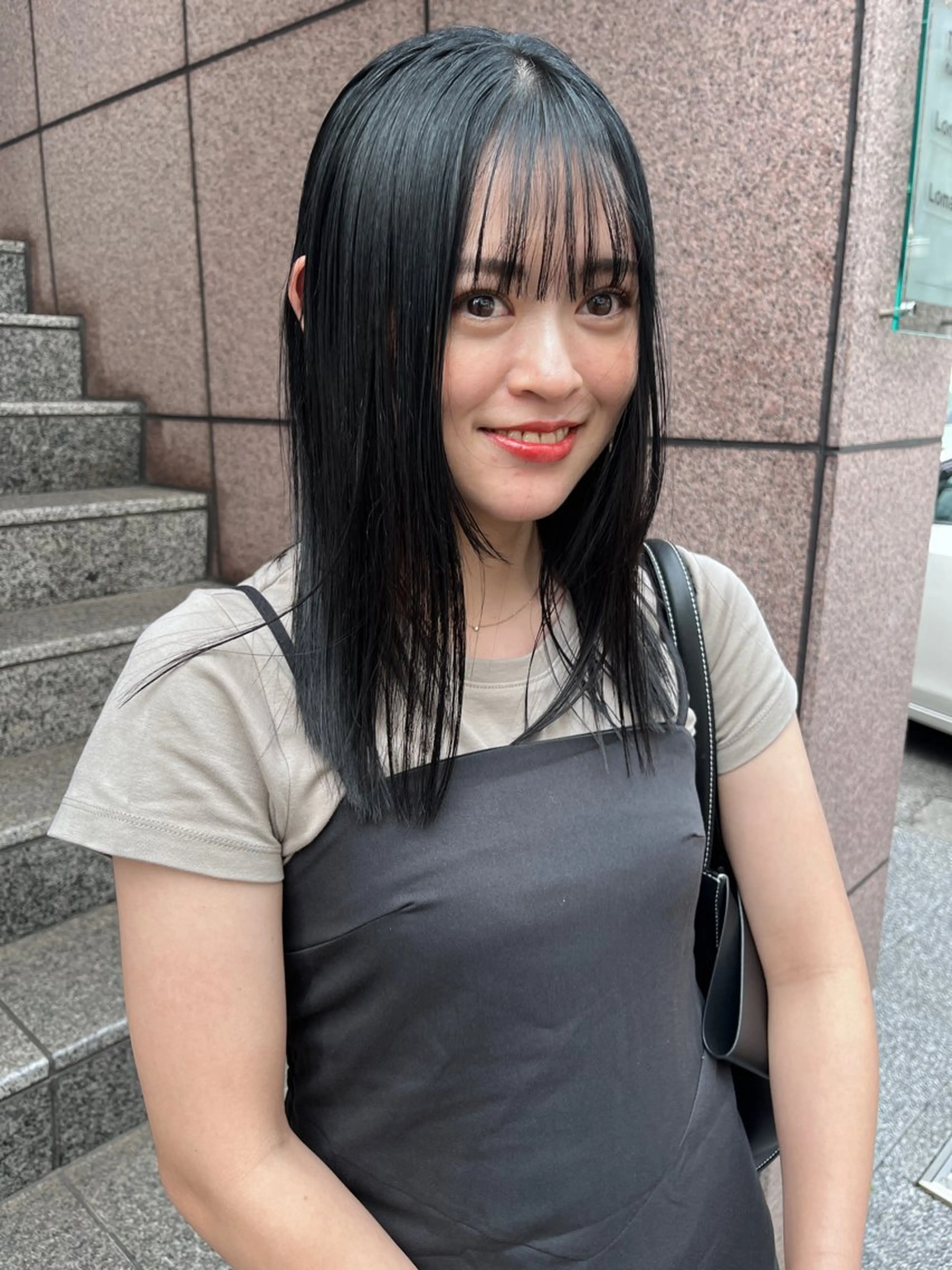 ミディアム カラー カット ヘアカラー トリートメント スッと馴染むhair /ヨシダトモキのヘアスタイル